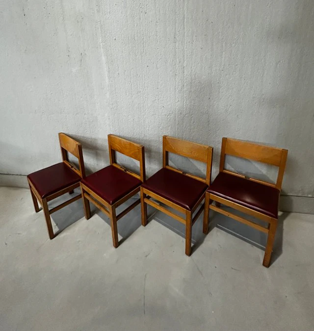 Chair - Oak - Set of four vintage chairs.
