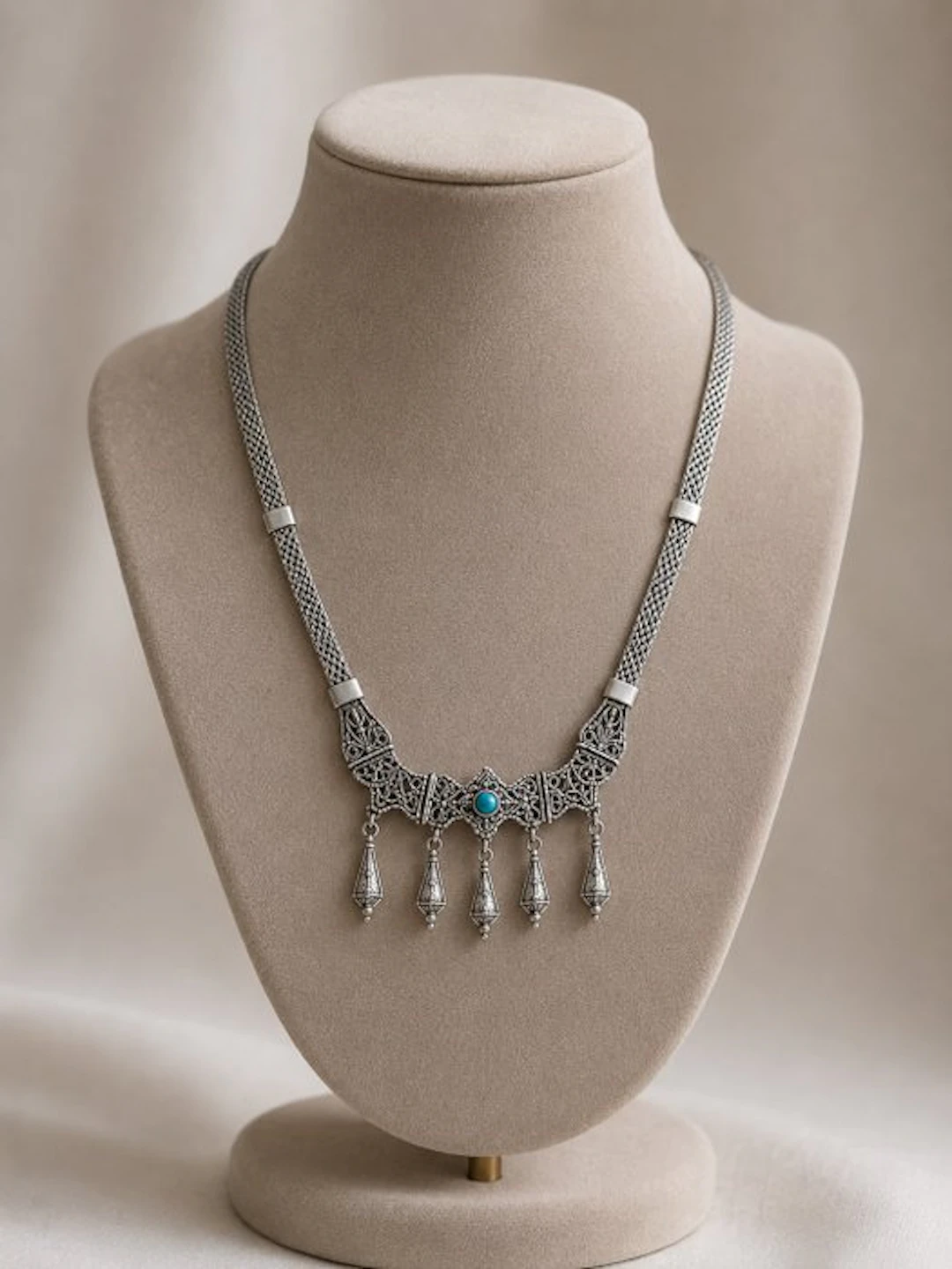 No reserve price - Collar necklace Silver - vintage choker necklace