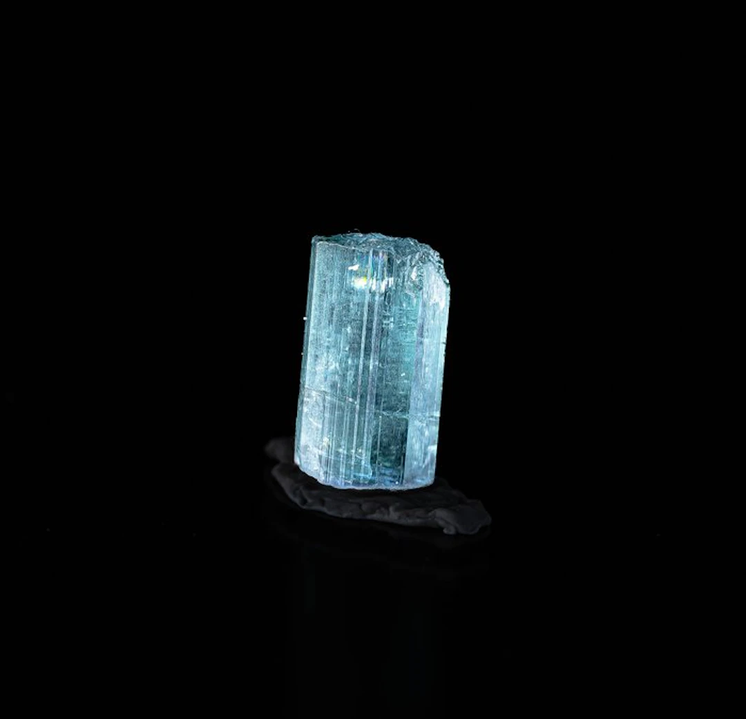 EXCEPTIONAL NEON ELBAITE TOURMALINE CRYSTAL RAREST - 2.03...