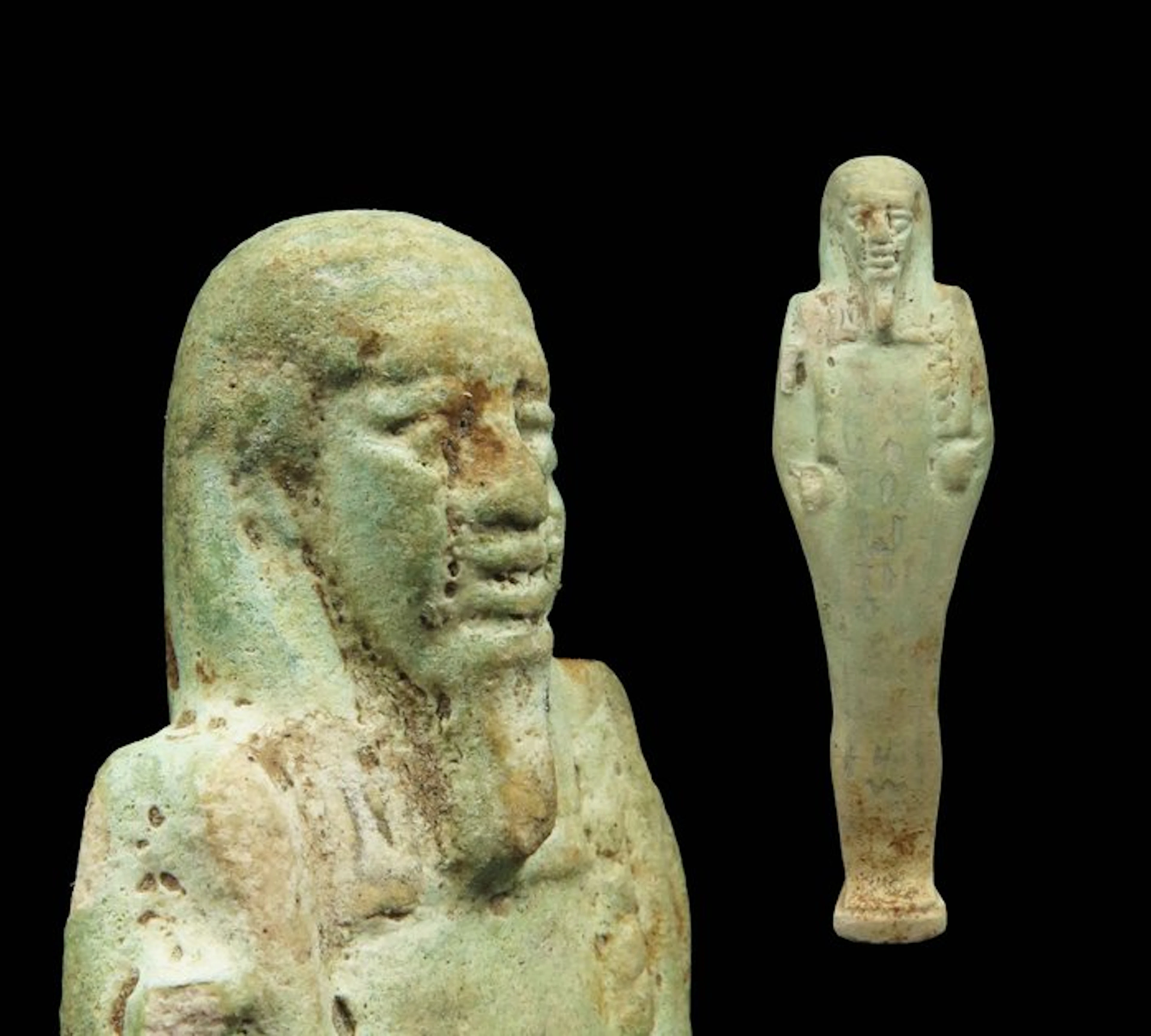 Ancient Egyptian Faience Ushabti holding a Hoe and a Pick...