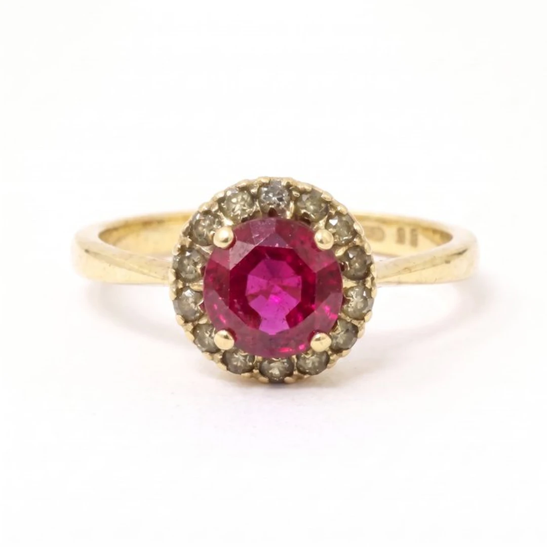 Ring - 9 kt. Yellow gold Ruby - Diamond