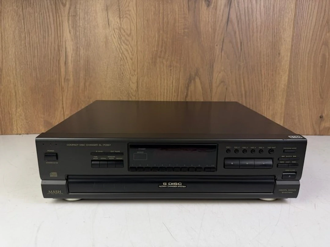 Technics - SL-PD867 - 5 Disc Changer CD player