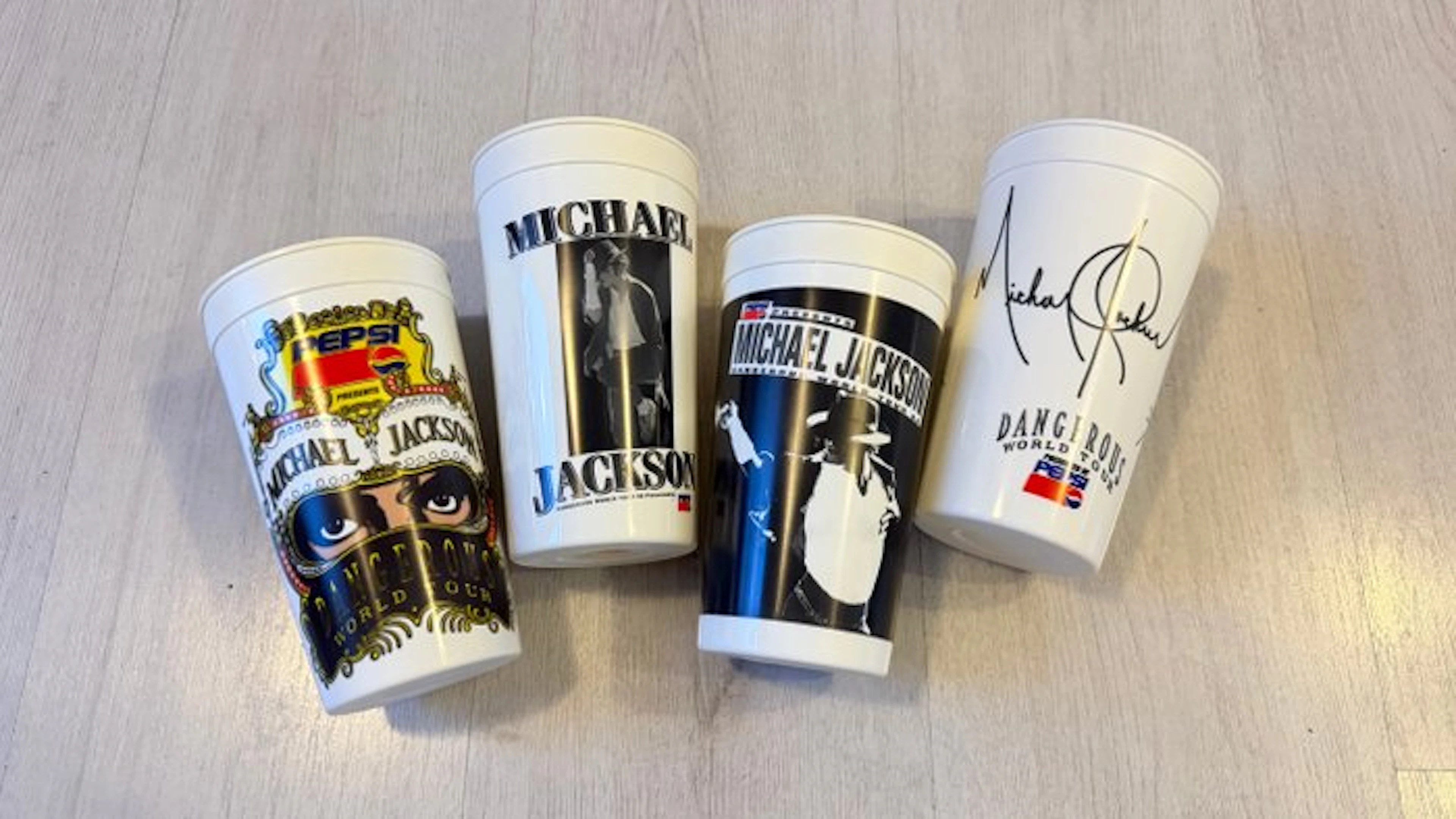 Michael Jackson - Vintage Dangerous World Tour Pepsi Plastic Cups (4) - 1992