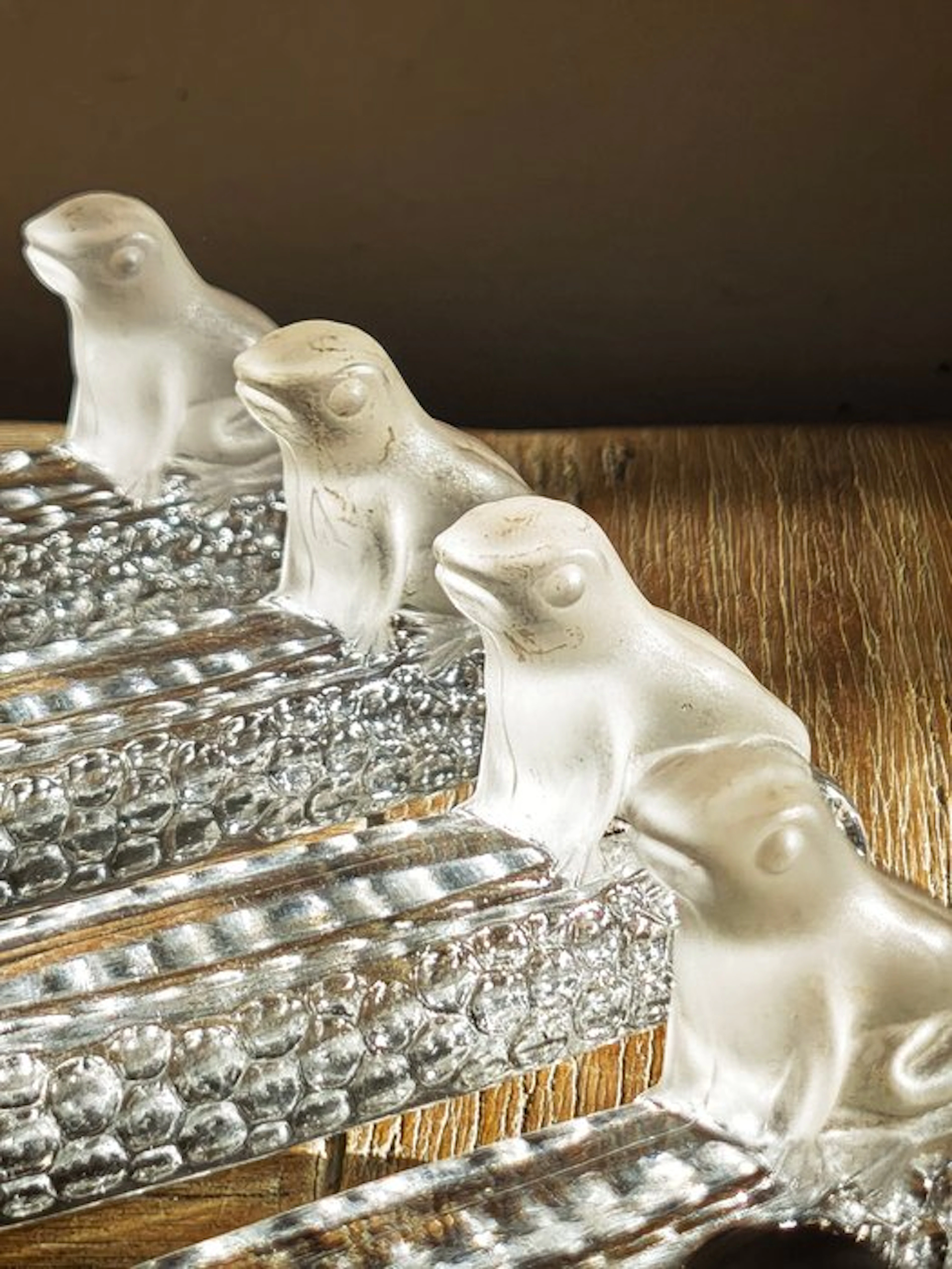 YER - Knife rest (11) - grenouille en verre depoli...
