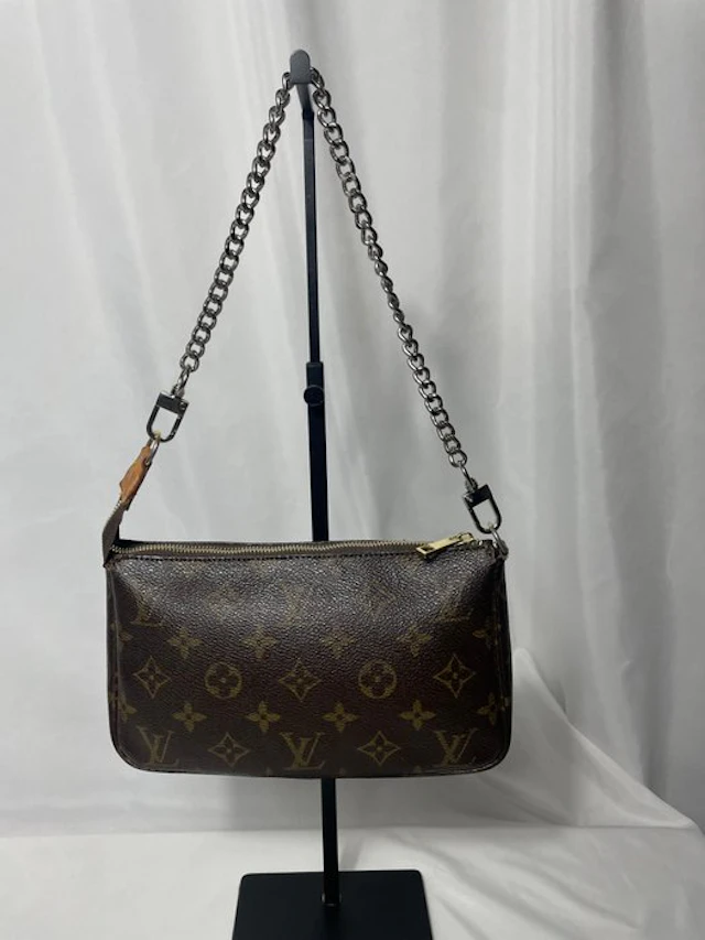 Louis Vuitton - Pochette Accessoires - Shoulder bag