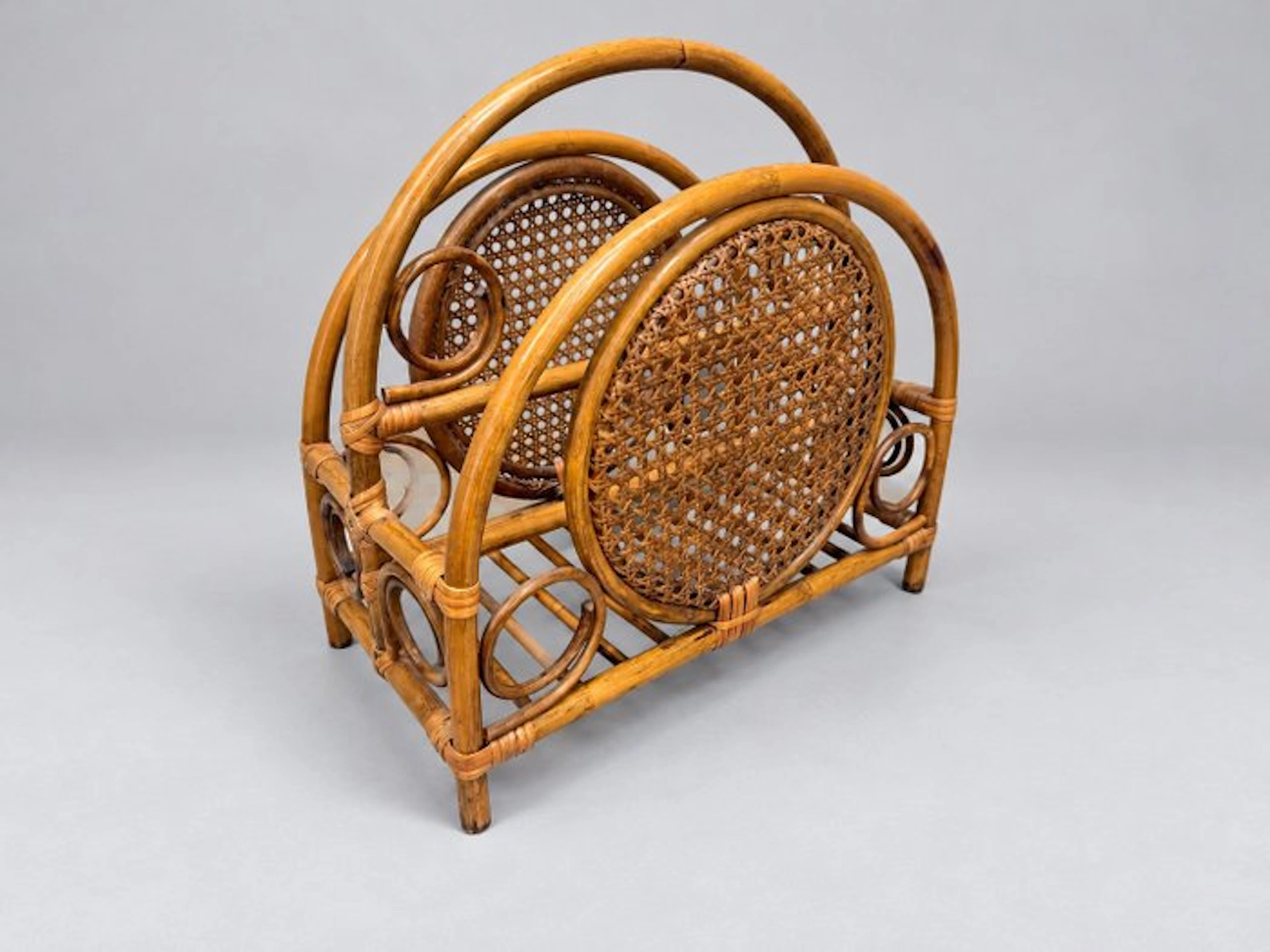 Magazine rack - rattan - Vintage rattan magazine