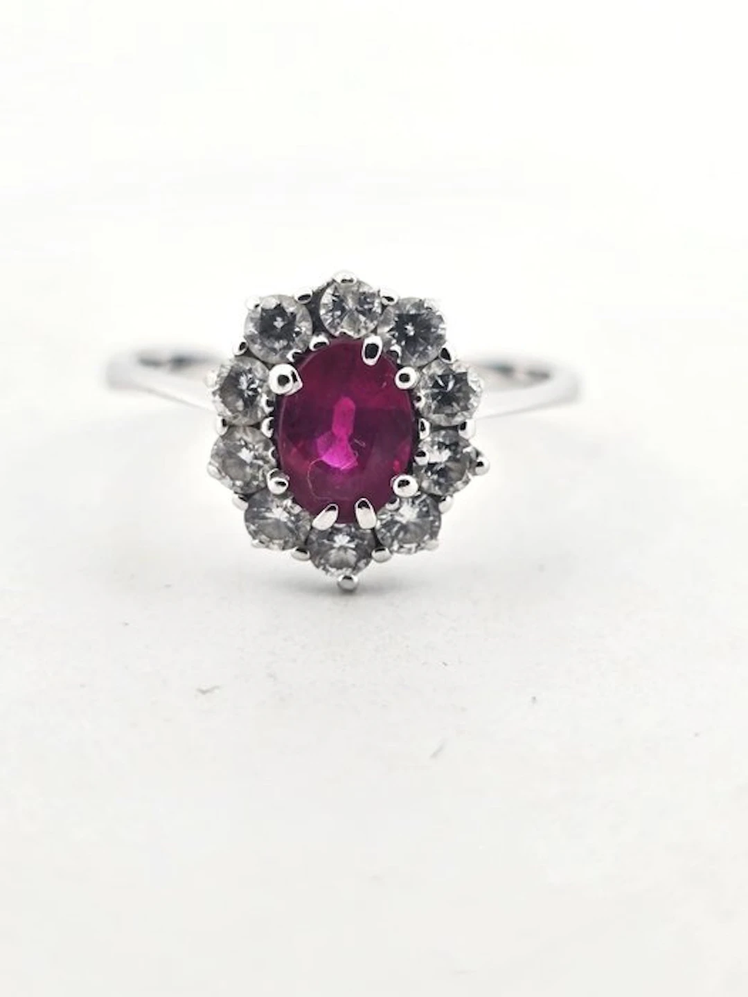 Ring - 18 kt. White gold - 1.50ct. tw. Diamond (Natural) - Ruby