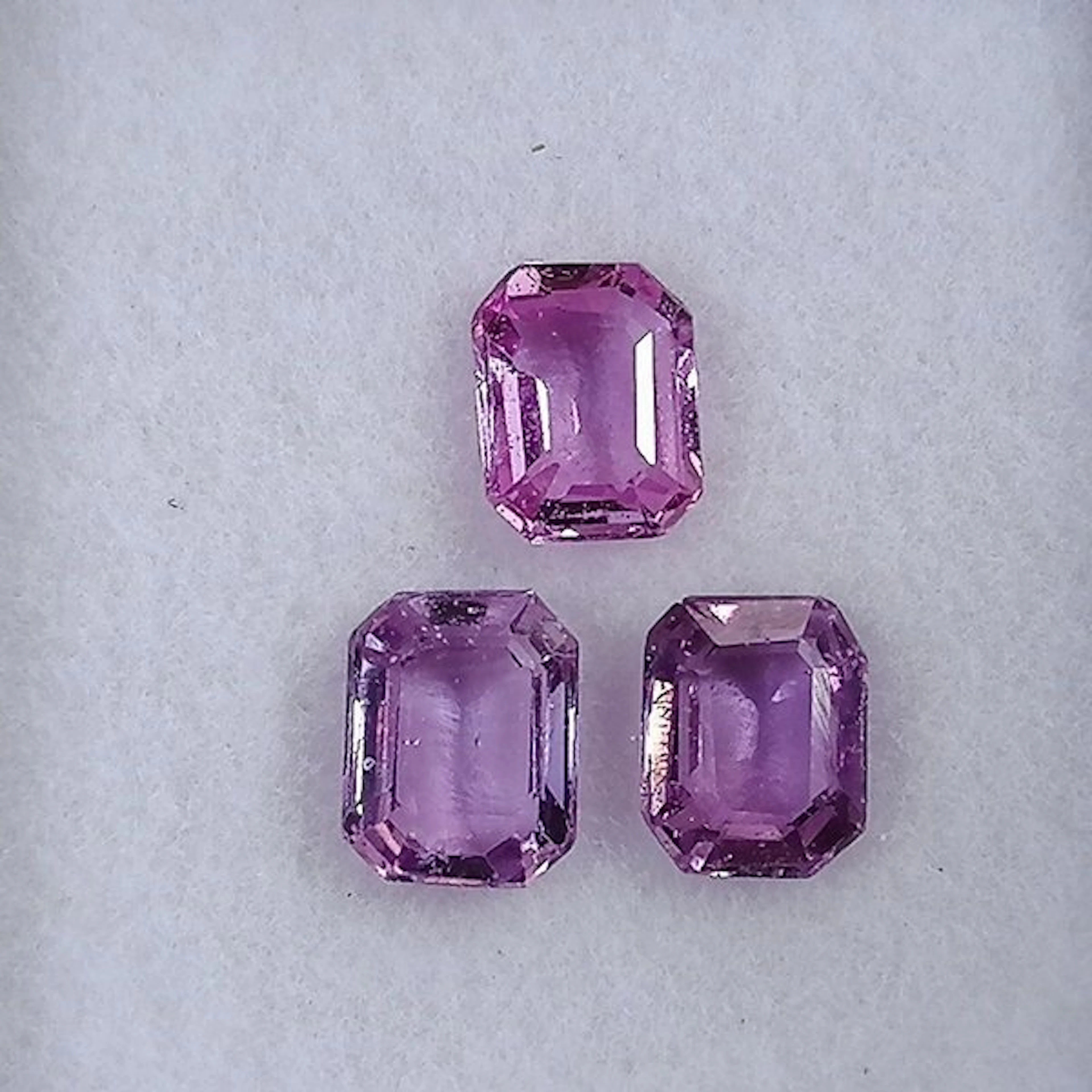 3 pcs Sapphire - 1.47 ct - Instituto Gemólogico Español (IGE) - No Treatments