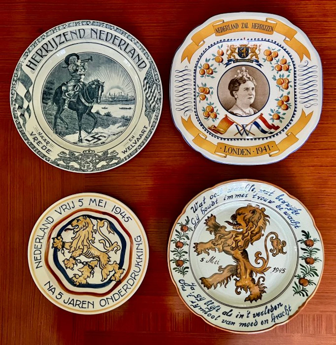 Plate (4) - Earthenware - 4 earthenware plates WWII
