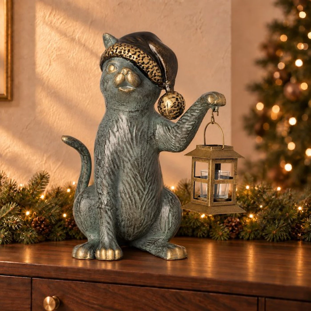 Sculpture, Christmas Cat with bell and lantern - 39 cm - Aluminium