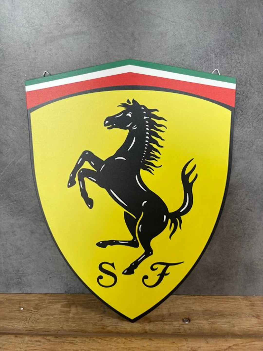 Magnificent Ferrari emblem - Metal plaque - 40cm x 30cm - Sign - Steel