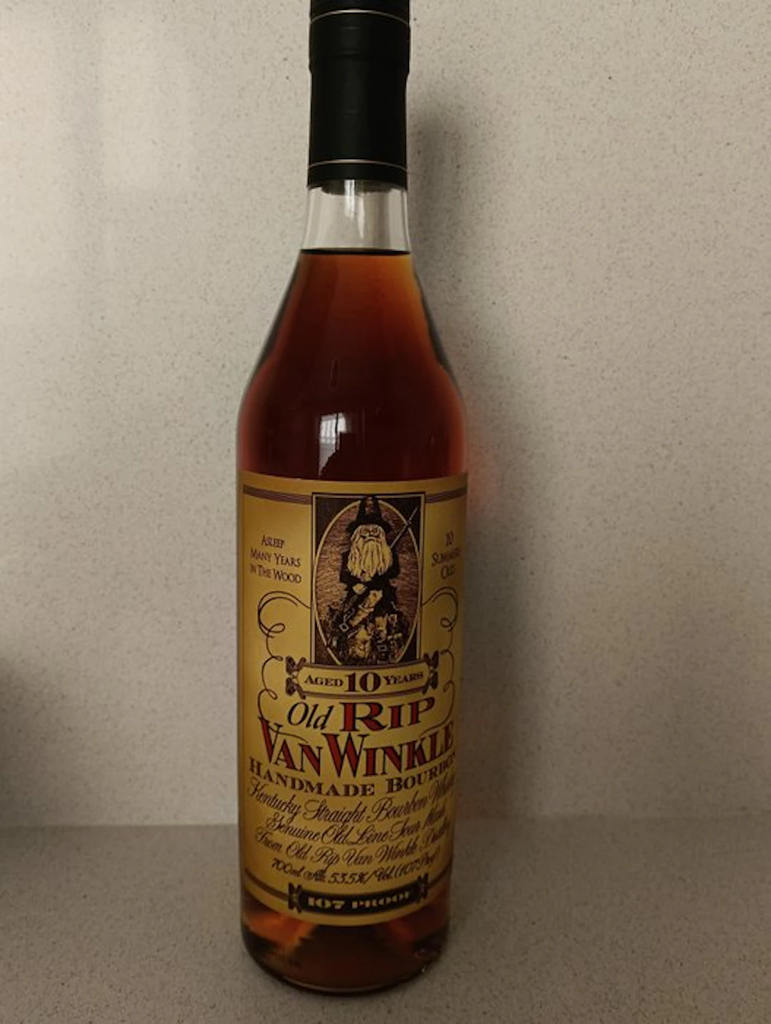 Old Rip Van Winkle 10 years old Handmade Bourbon - 107 Proof - b. 2025 - 700ml