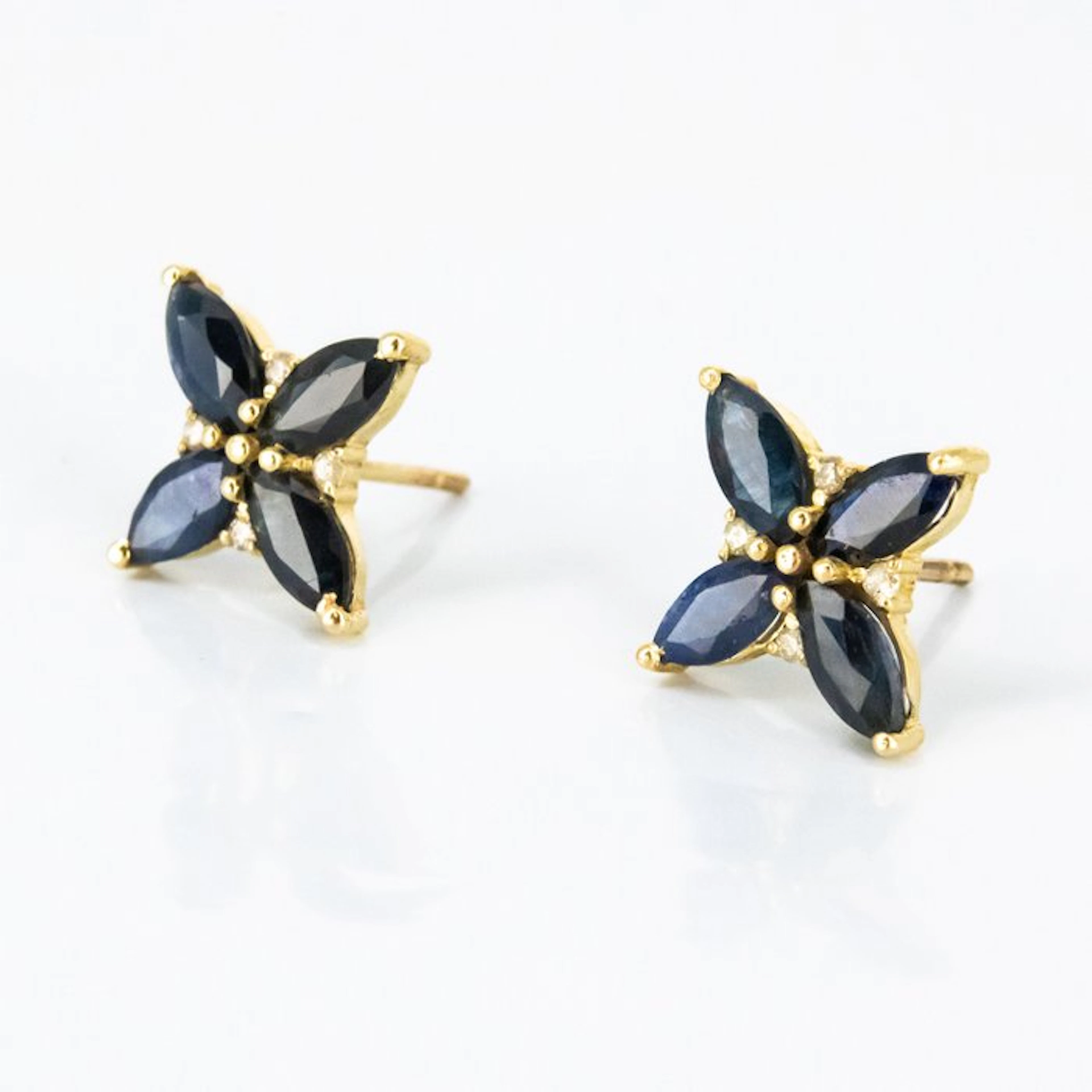 Earrings - 14 kt. Yellow gold Sapphire - Diamond