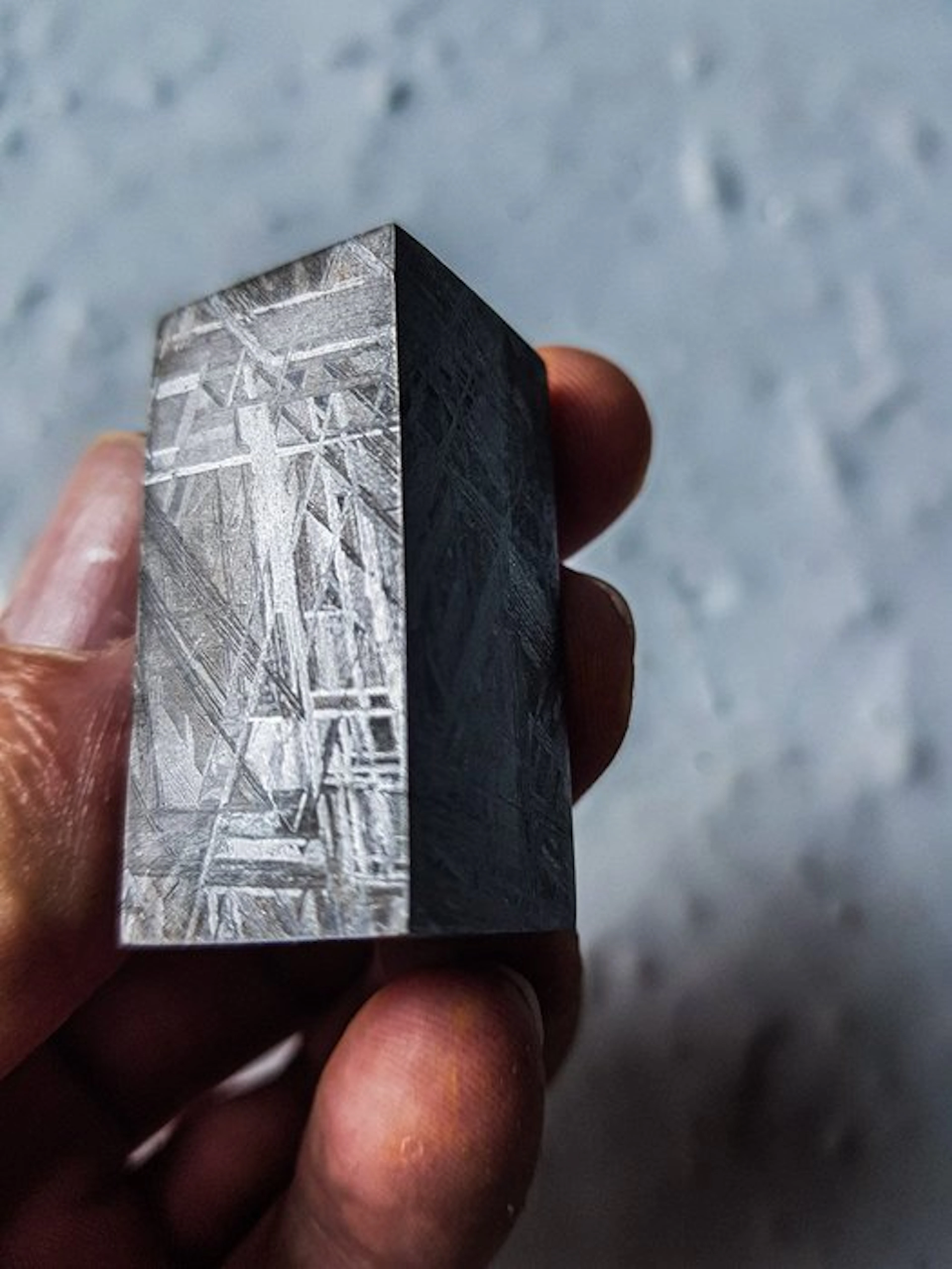 Muonionalusta meteorite HQ Swedish Cube 117 grams...