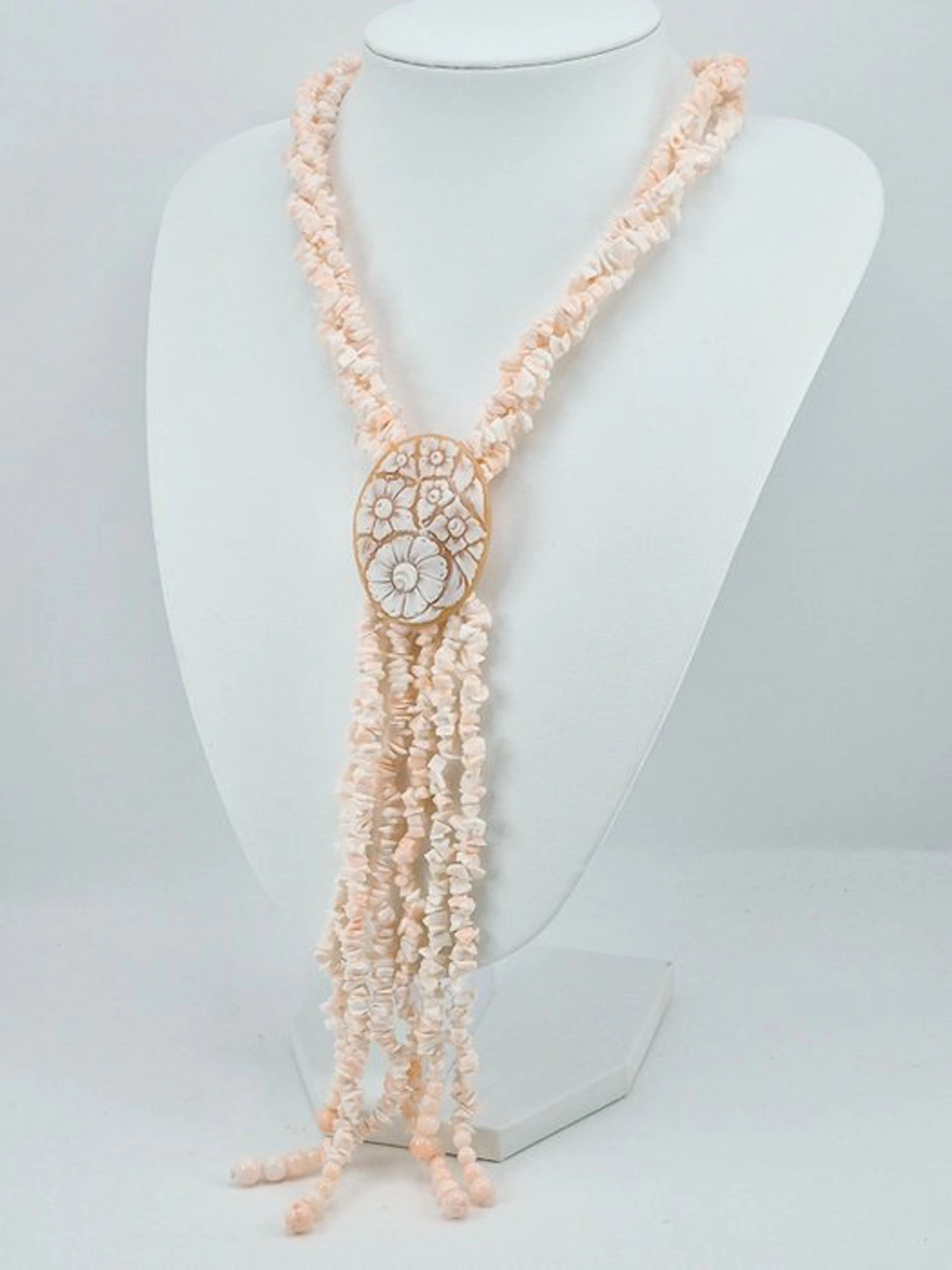 Coral - Silver - Necklace - Pink coral and cameo