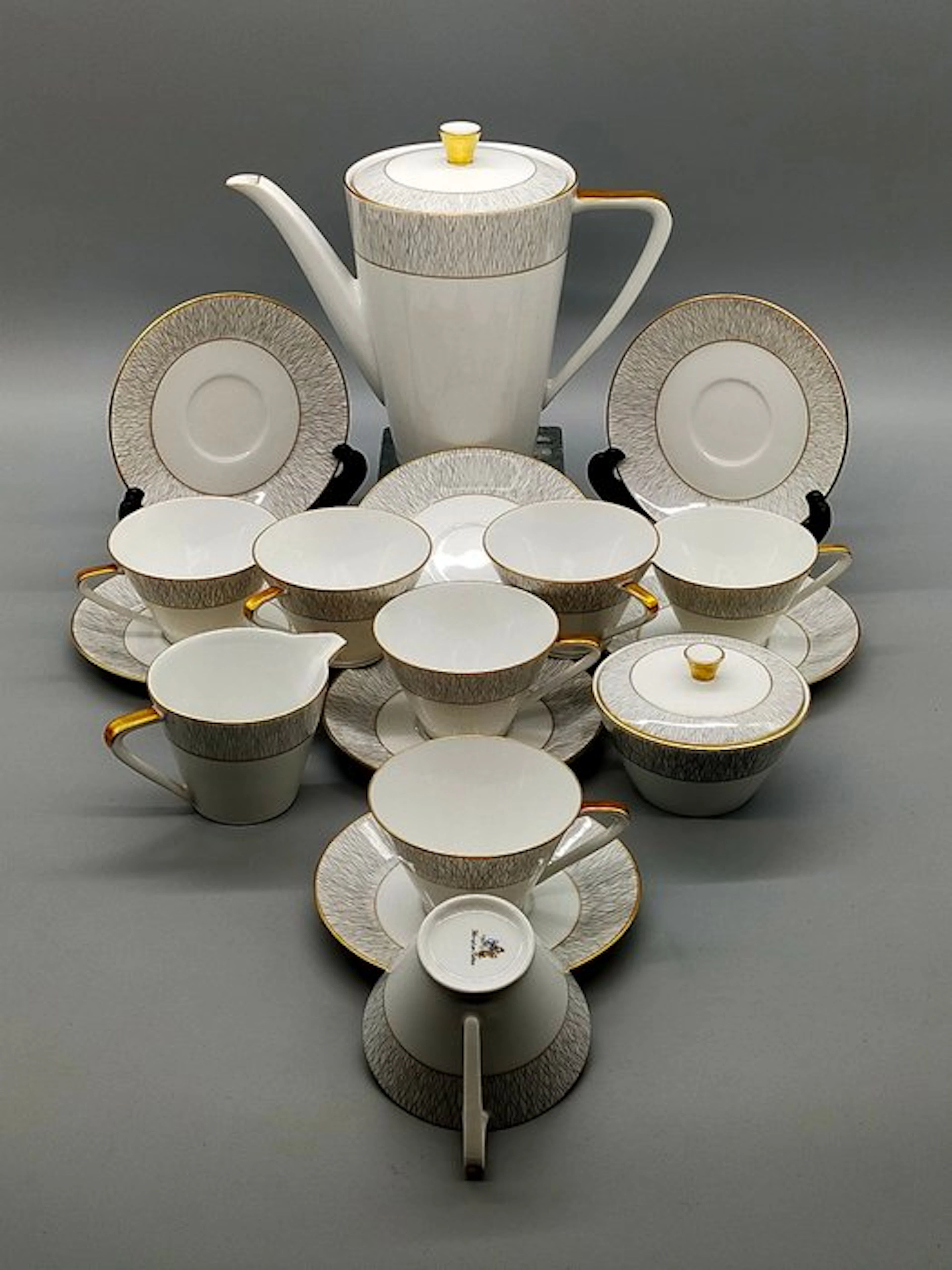 Königl. pr. Tettau - Coffee set - Porzellan Kaffeeservice Goldrand - Porcelain