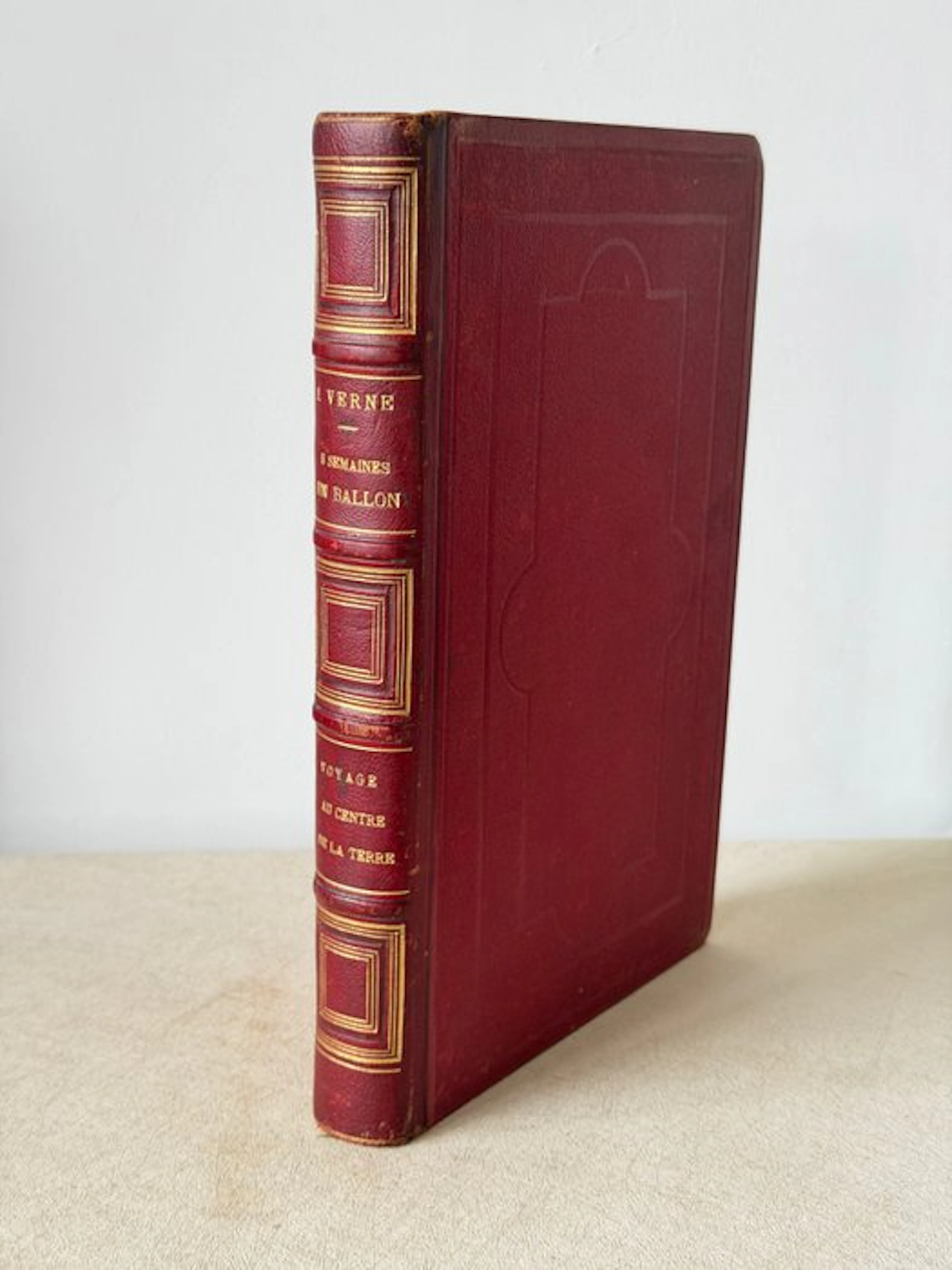 Jules Verne - Cinq semaines en Ballon/Voyage au centre de la terre - 1870
