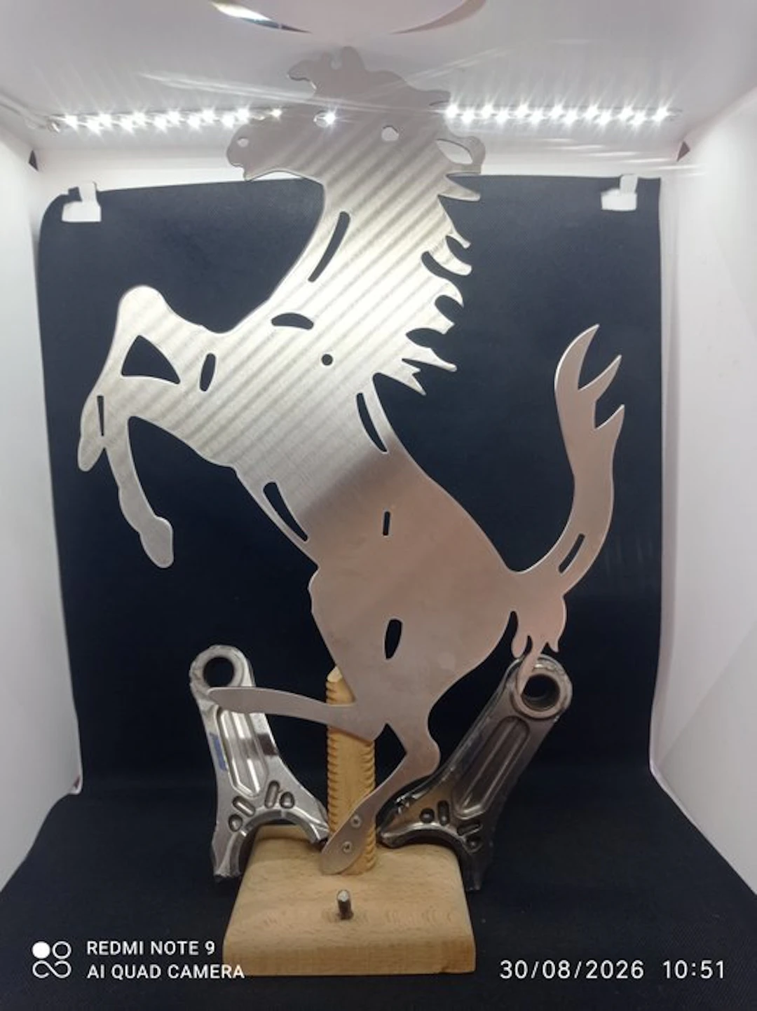 Emblem - Ferrari - Cavallino Rampante su base - 1999