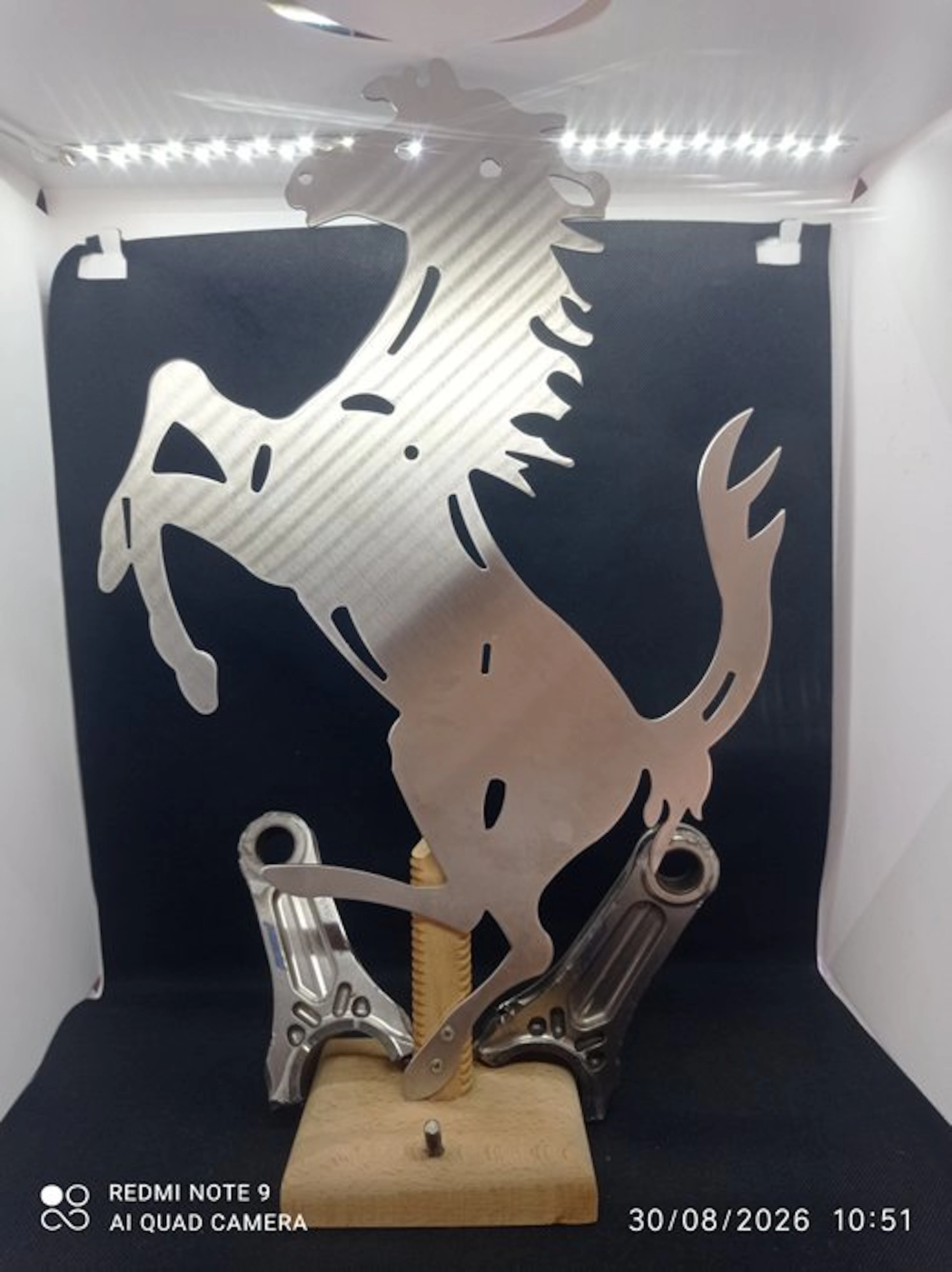 Emblem - Ferrari - Cavallino Rampante su base - 1999