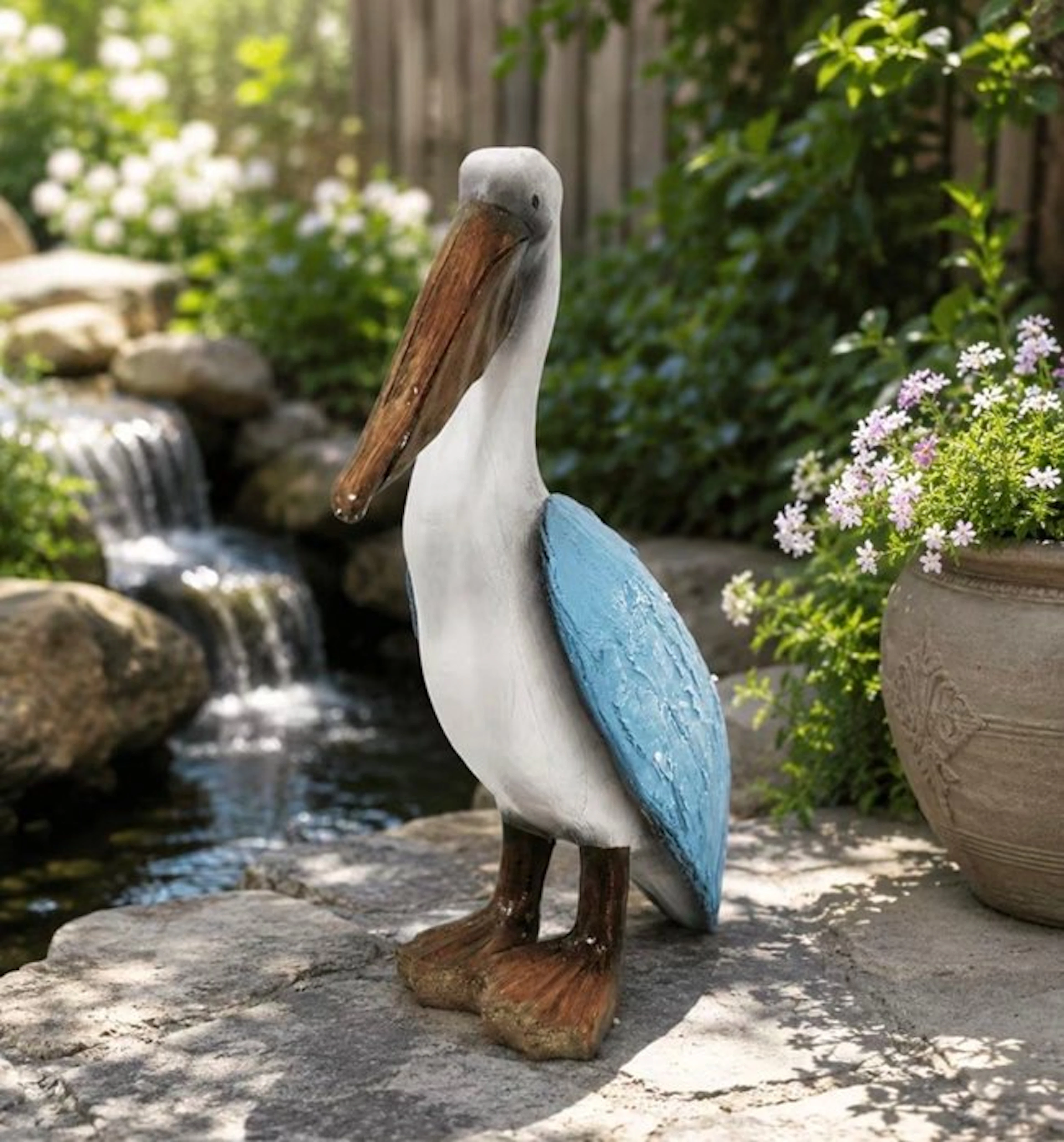 Figure - Pelican garden sculpture - Wood, Resin, Paint