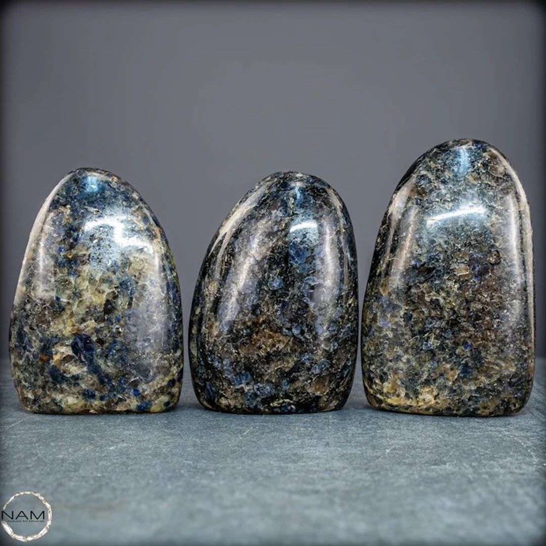 Exclusive blue cordierite set from Madagascar –...