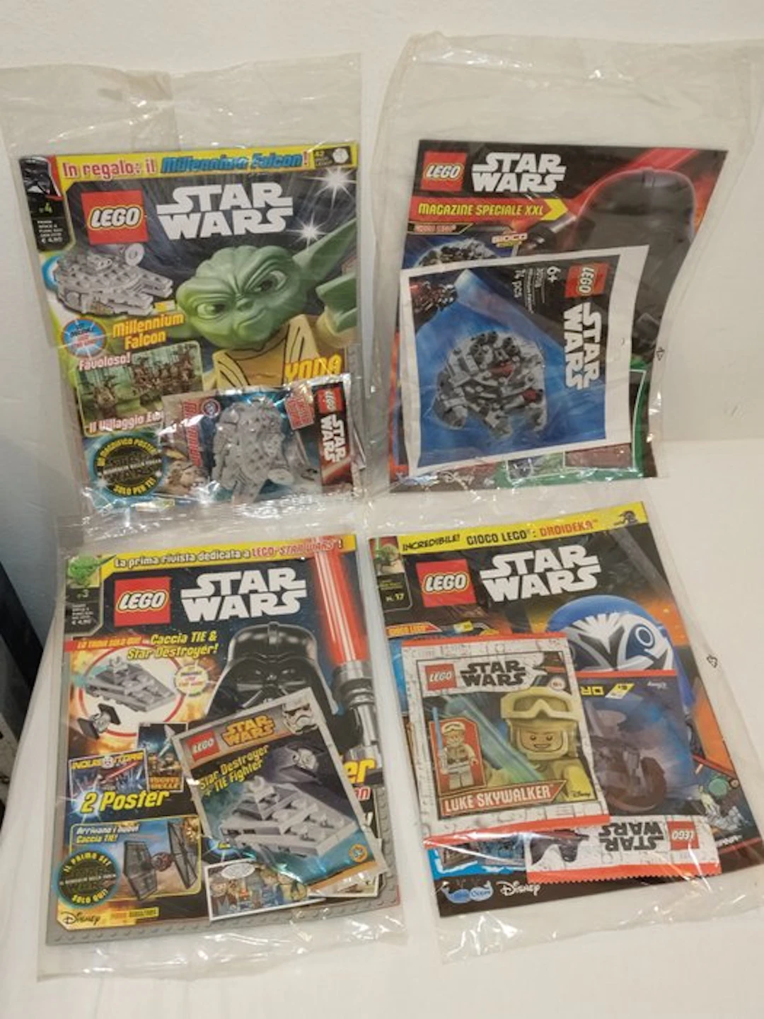 LEGO Set - Star Wars - 4riviste con set omaggio di cui la...