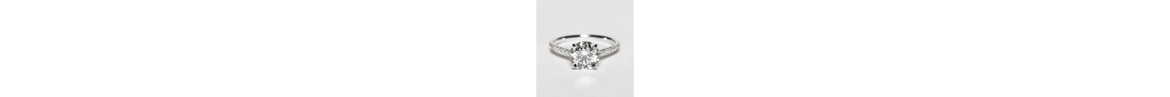 Engagement ring - 18 kt