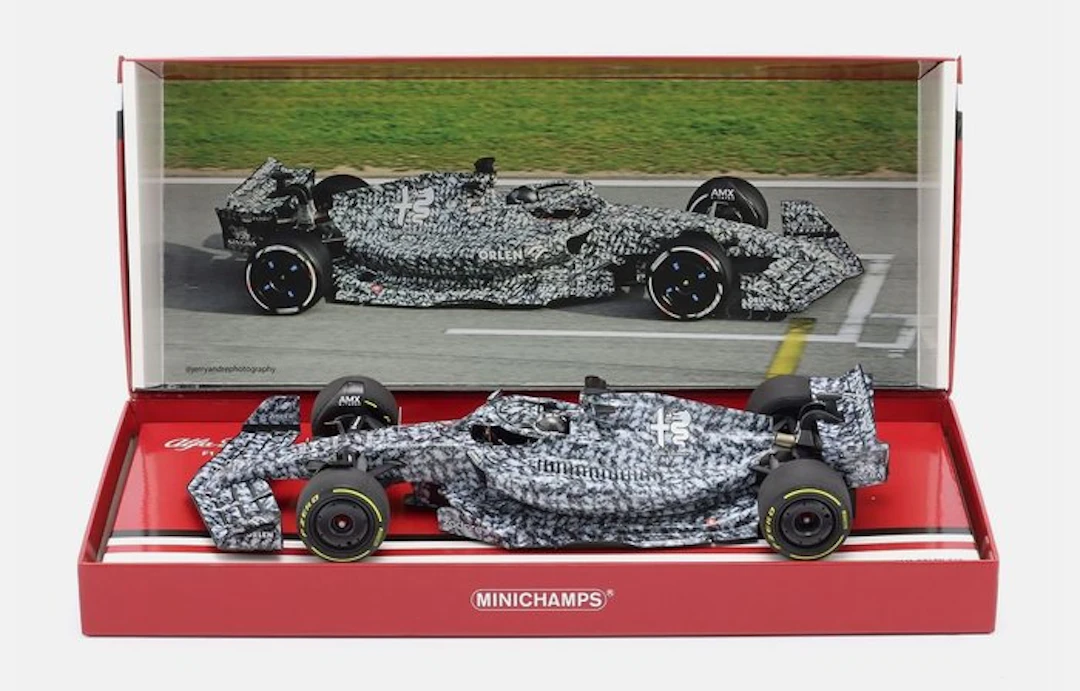 MiniChamps 1:18 - Model race car - Alfa Romeo F1 C42 Team...