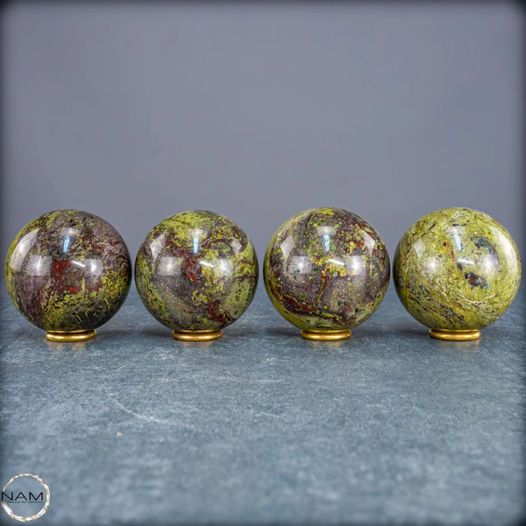 Natural Dragon's Blood Jasper Sphere Set – intense green...