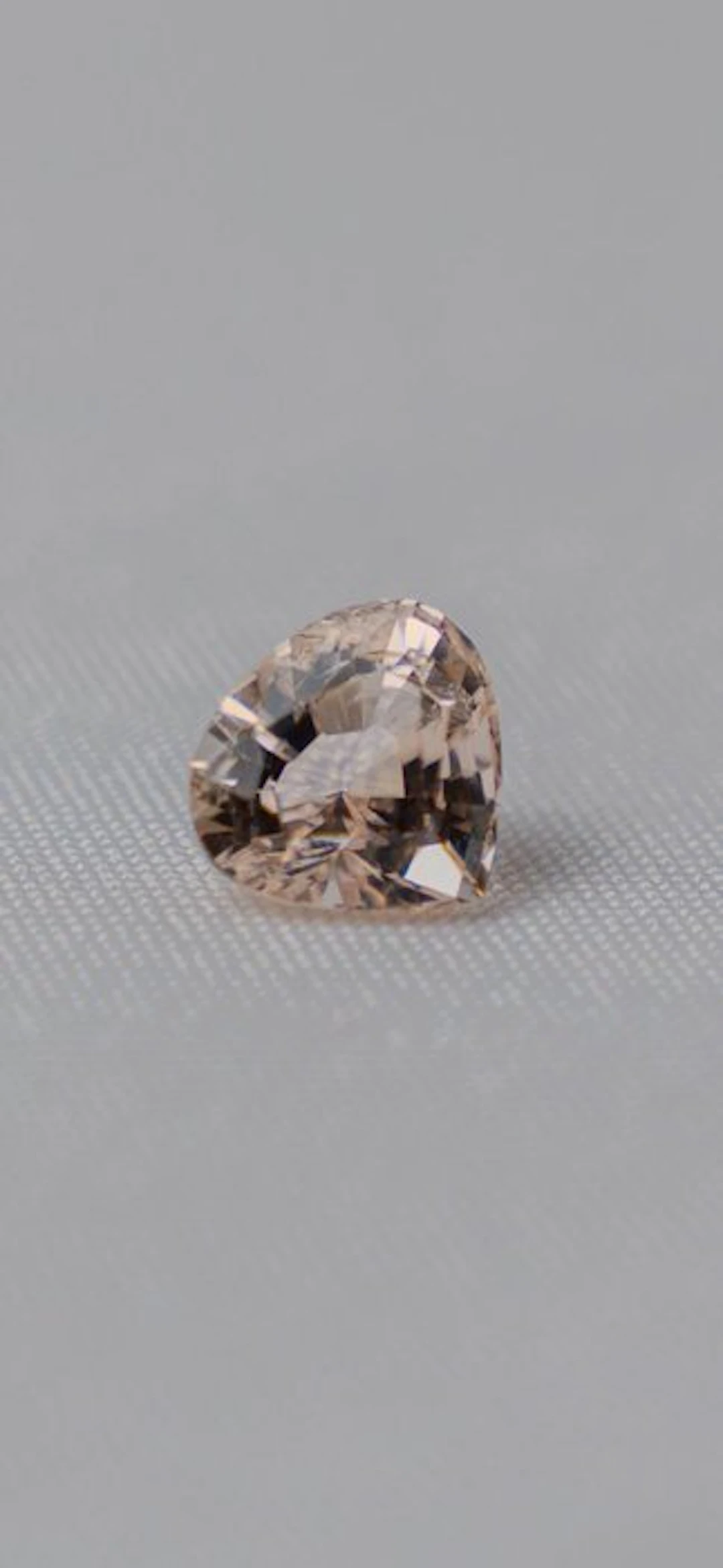 No reserve price - 1 pcs Orange Topaz - 4.70 ct...