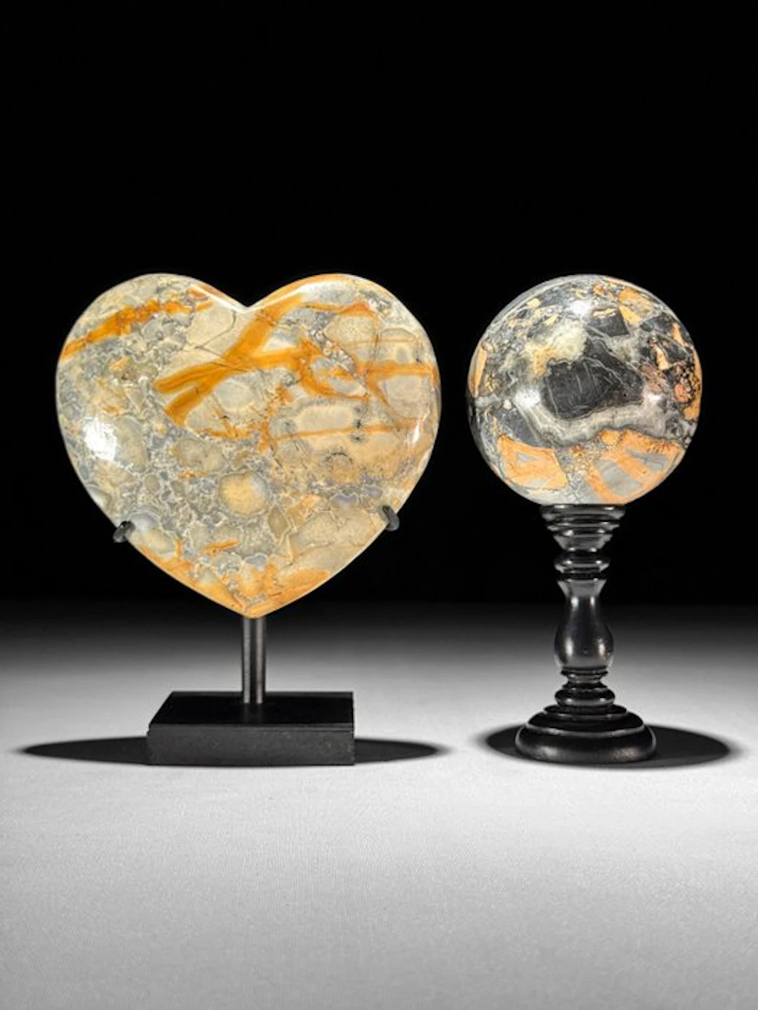 NO RESERVE PRICE - Wonderful Pair of Yellow Maligano...