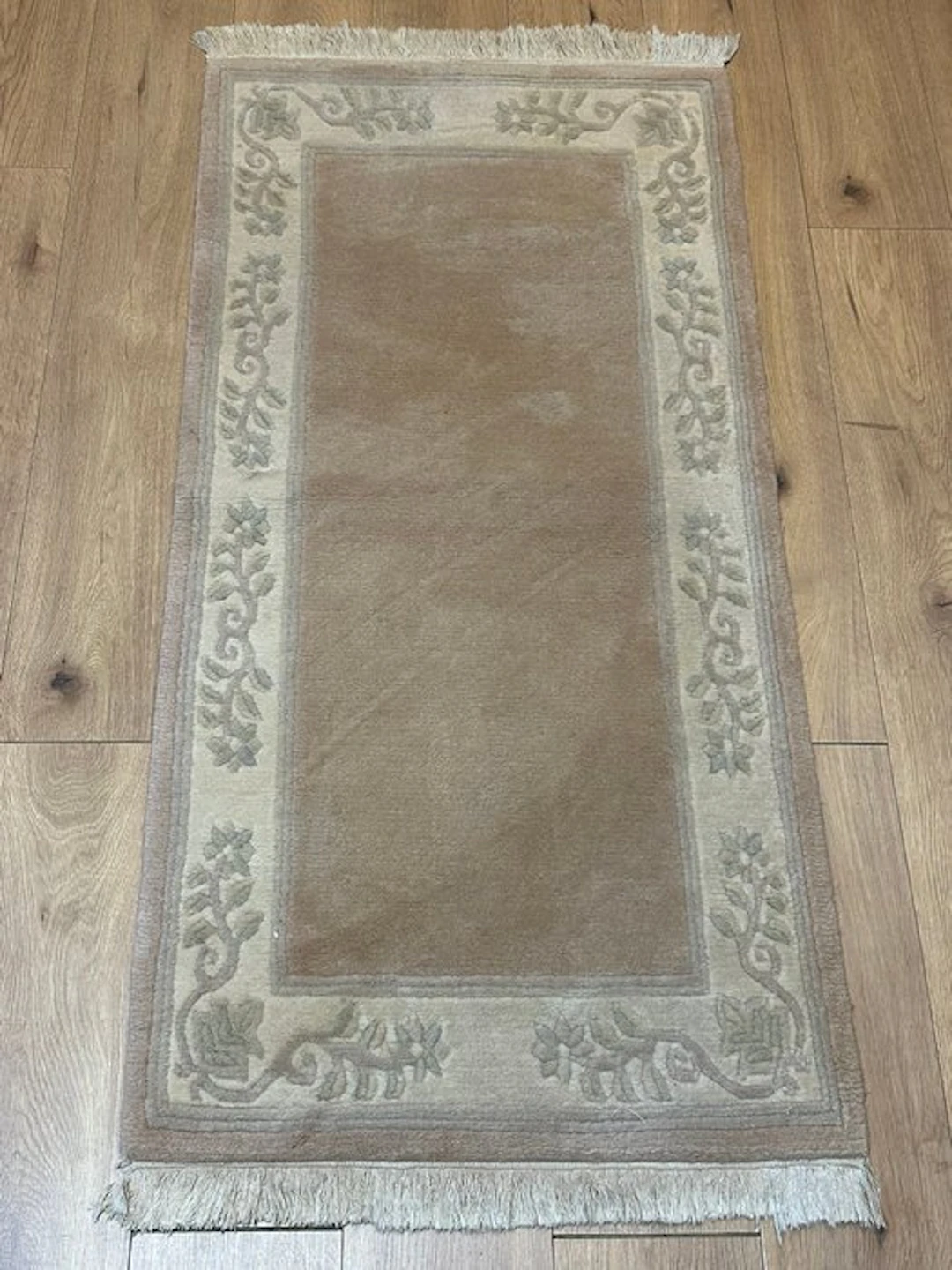 Beautiful Peking Chinese rug with a floral garland border...