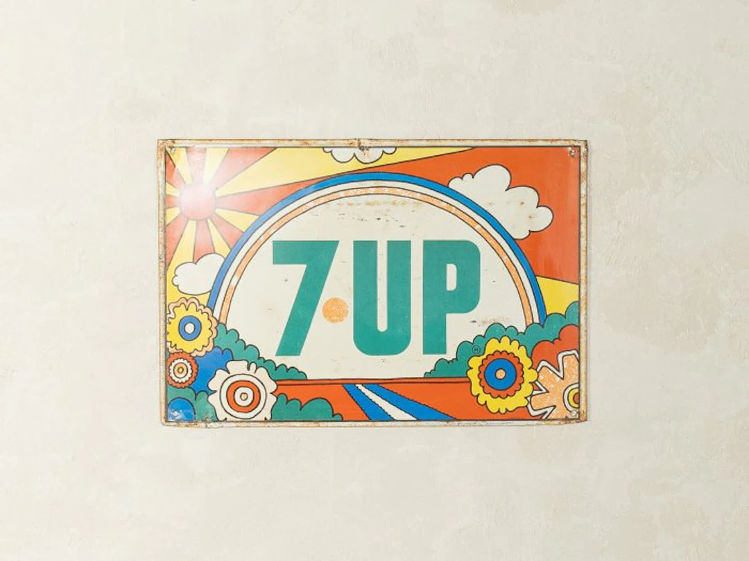 7 UP Advertising Sign from the 70's - Peter Max - Enamel plate - Tin
