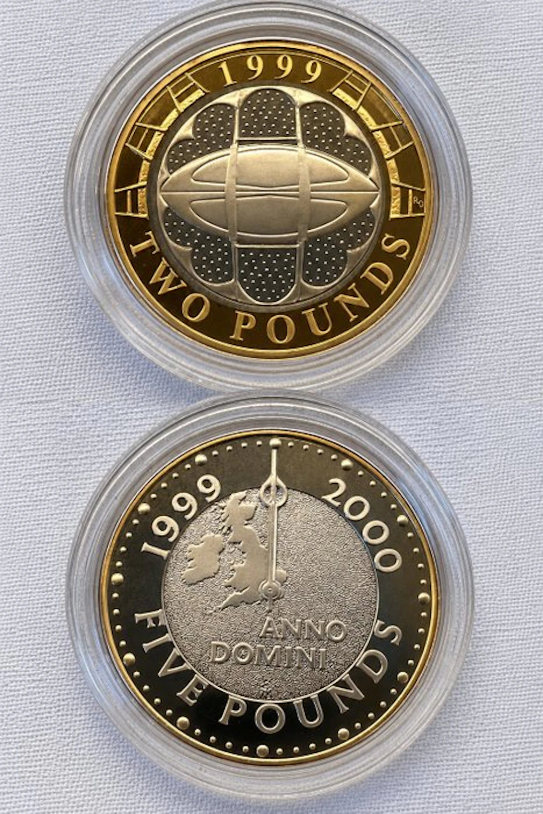 United Kingdom. 2 Pounds 1999/2000, 2 x Coins (No reserve price)