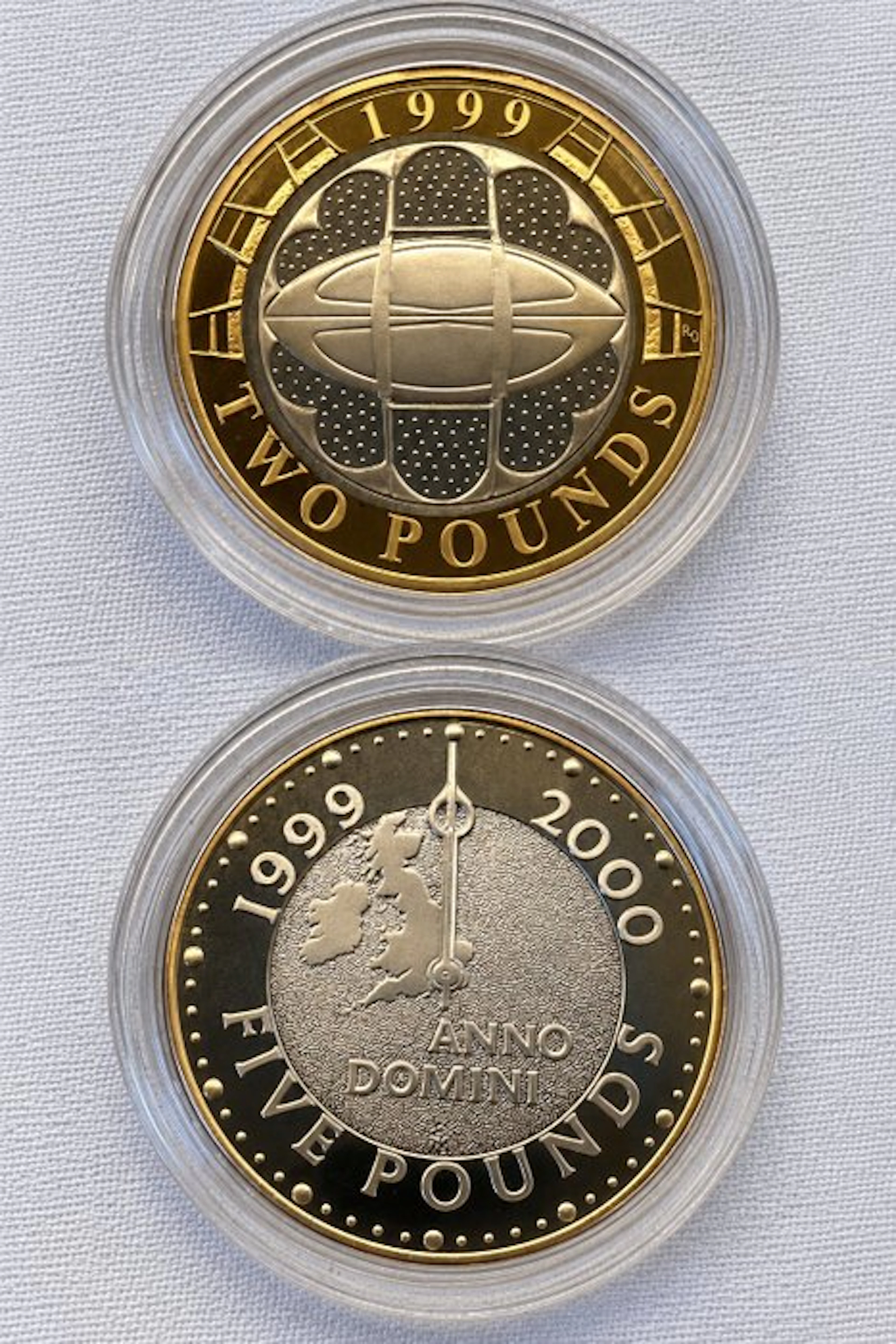 United Kingdom. 2 Pounds 1999/2000, 2 x Coins (No reserve price)
