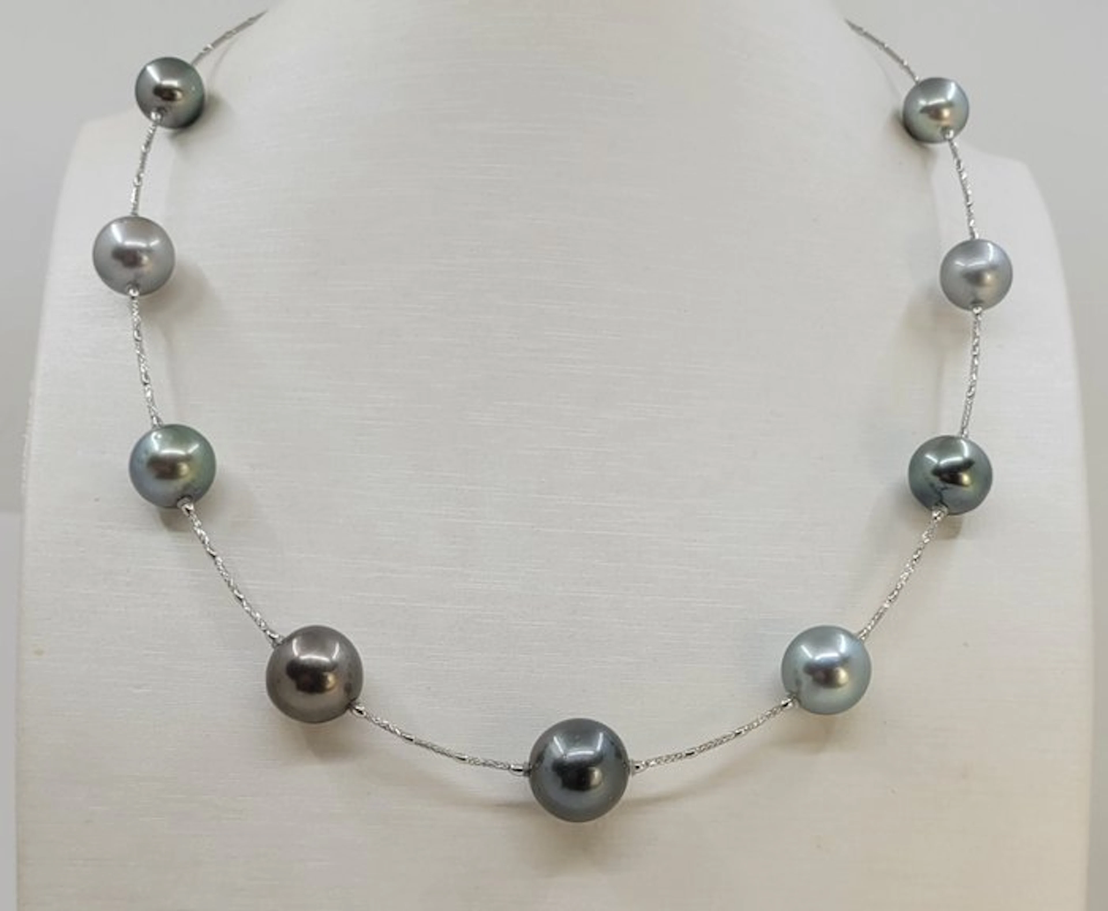 Necklace Platinum, ALGT Certified Tahiti Pearls - 10x12.5mm