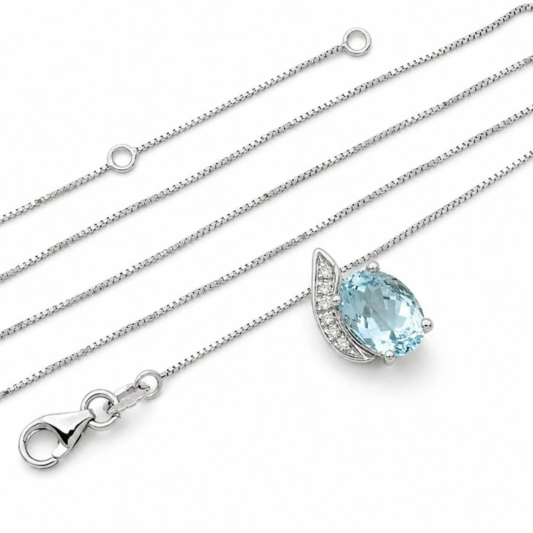 Necklace with pendant - 18 kt. White gold - 1.36ct. tw. Aquamarine - Diamond
