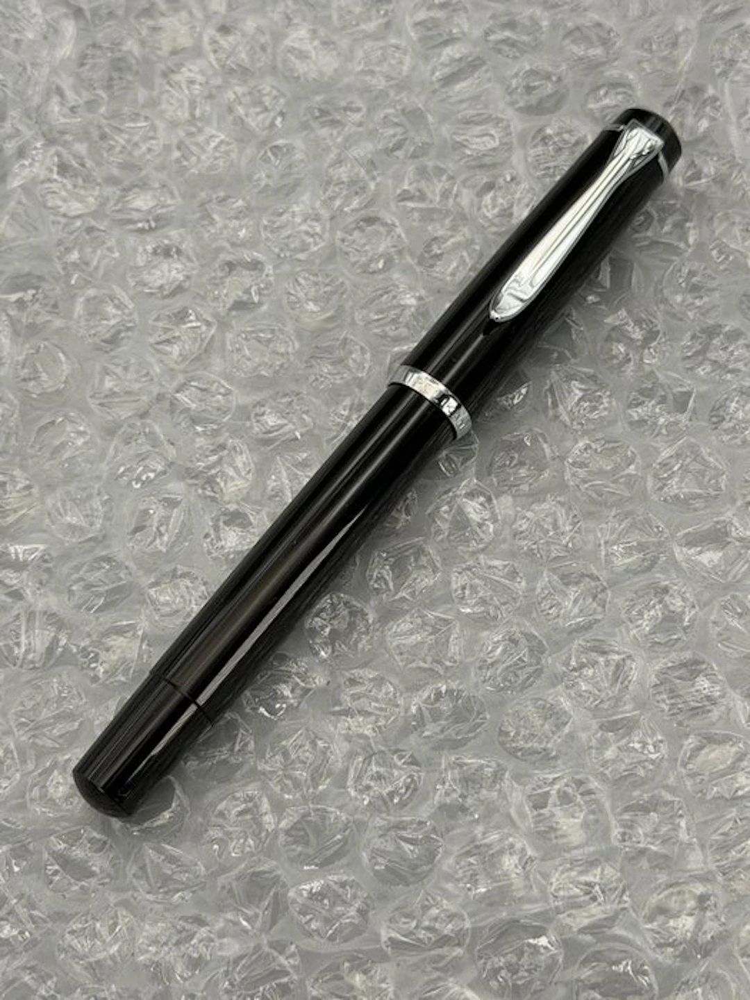 Pelikan - M100 Old Style Füllhalter – Schwarz & Silber –...