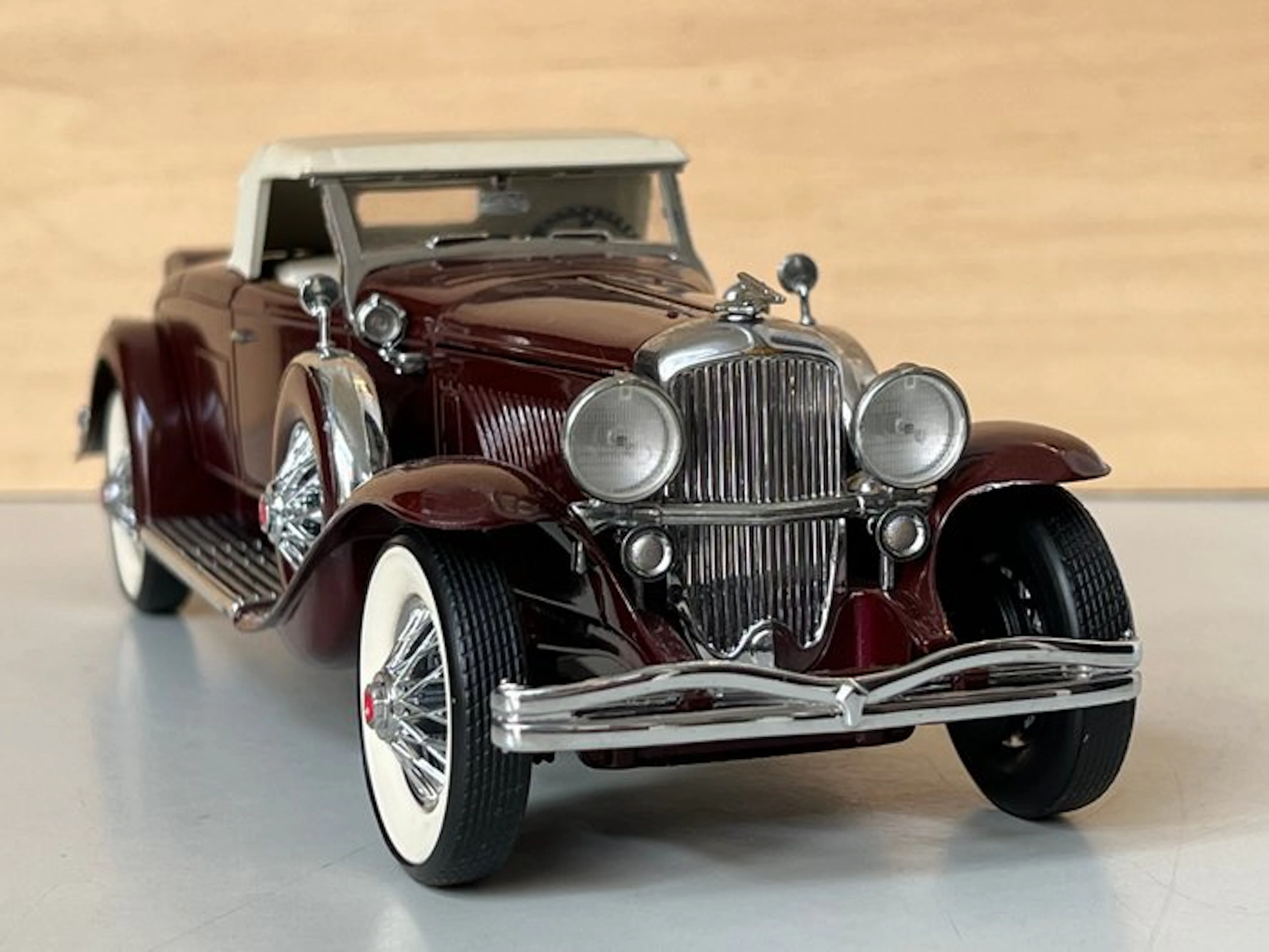 Franklin Mint 1:24 - Model sports car - Duesenberg model J Convertible 1935