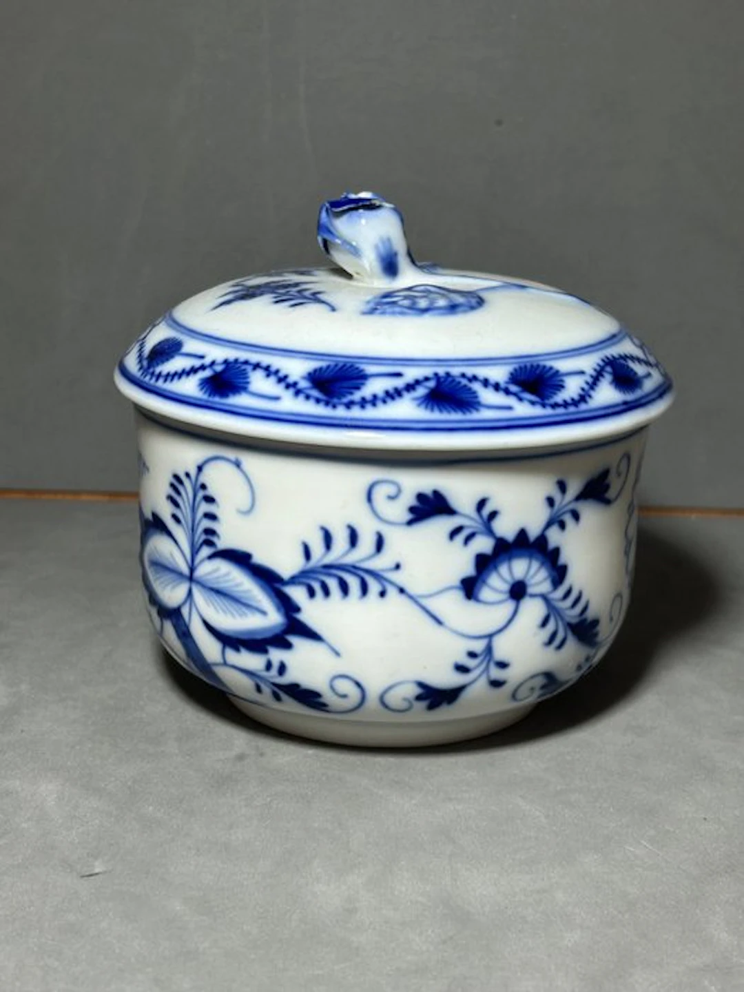 Meissen - Sugar bowl - Porcelain