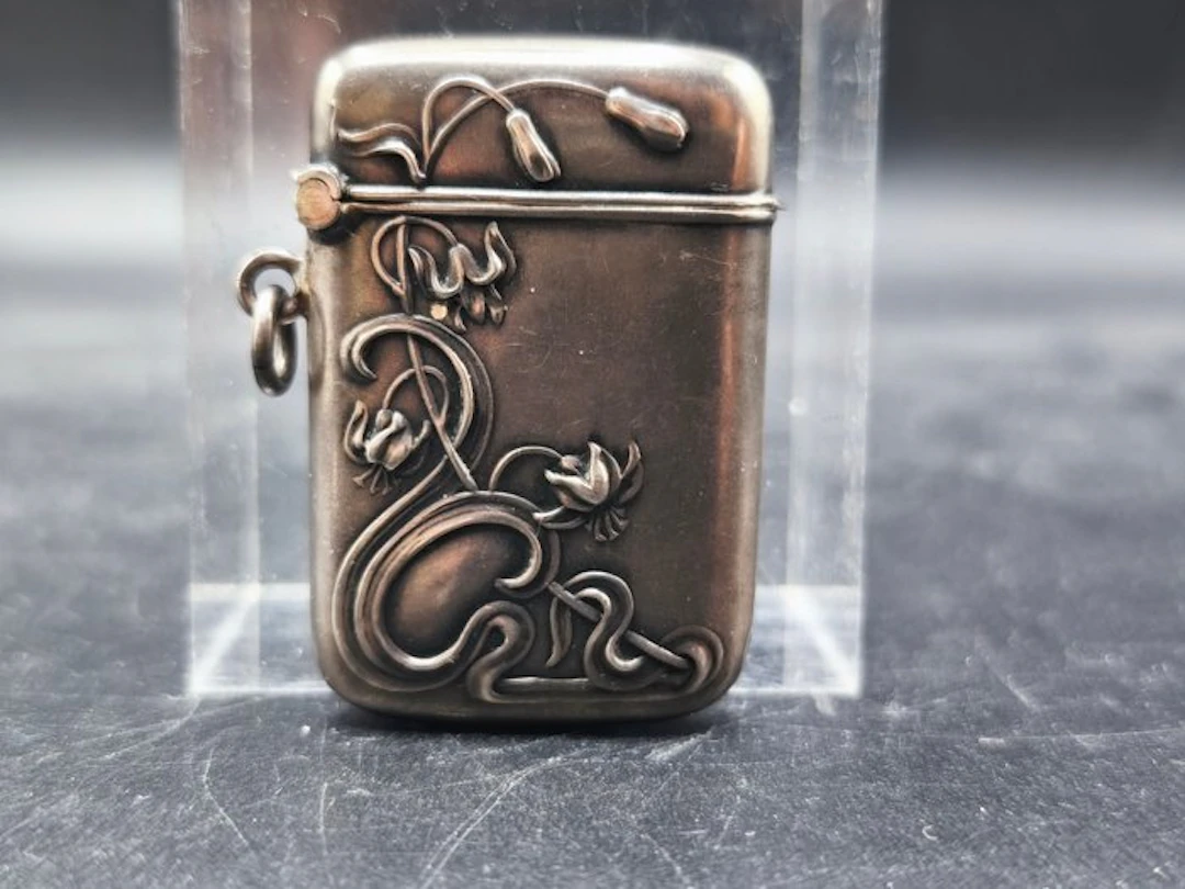 Vesta case - Silver - Art Nouveau