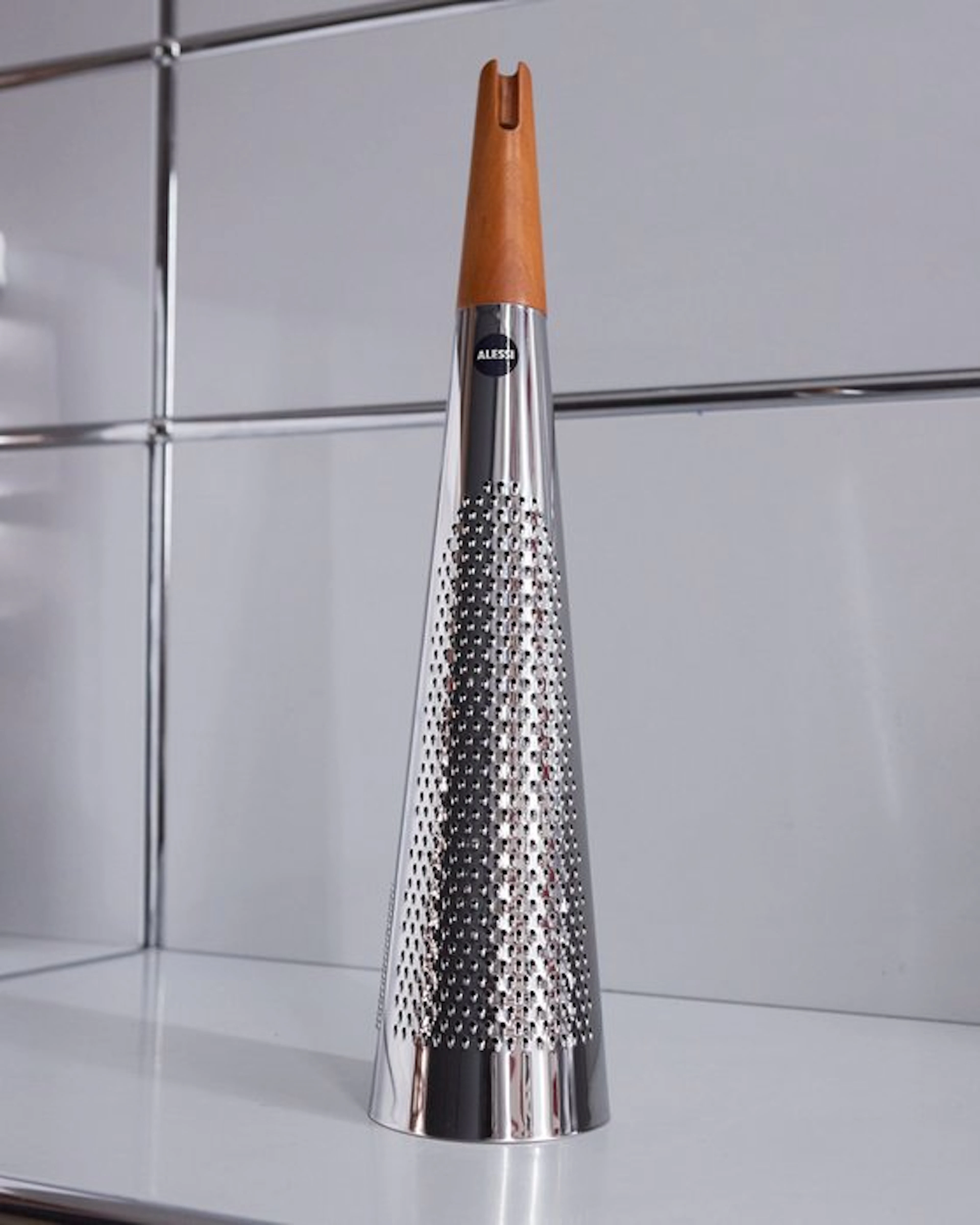 Alessi - Richard Sapper - Cheese grater - Todo - Steel, Wood