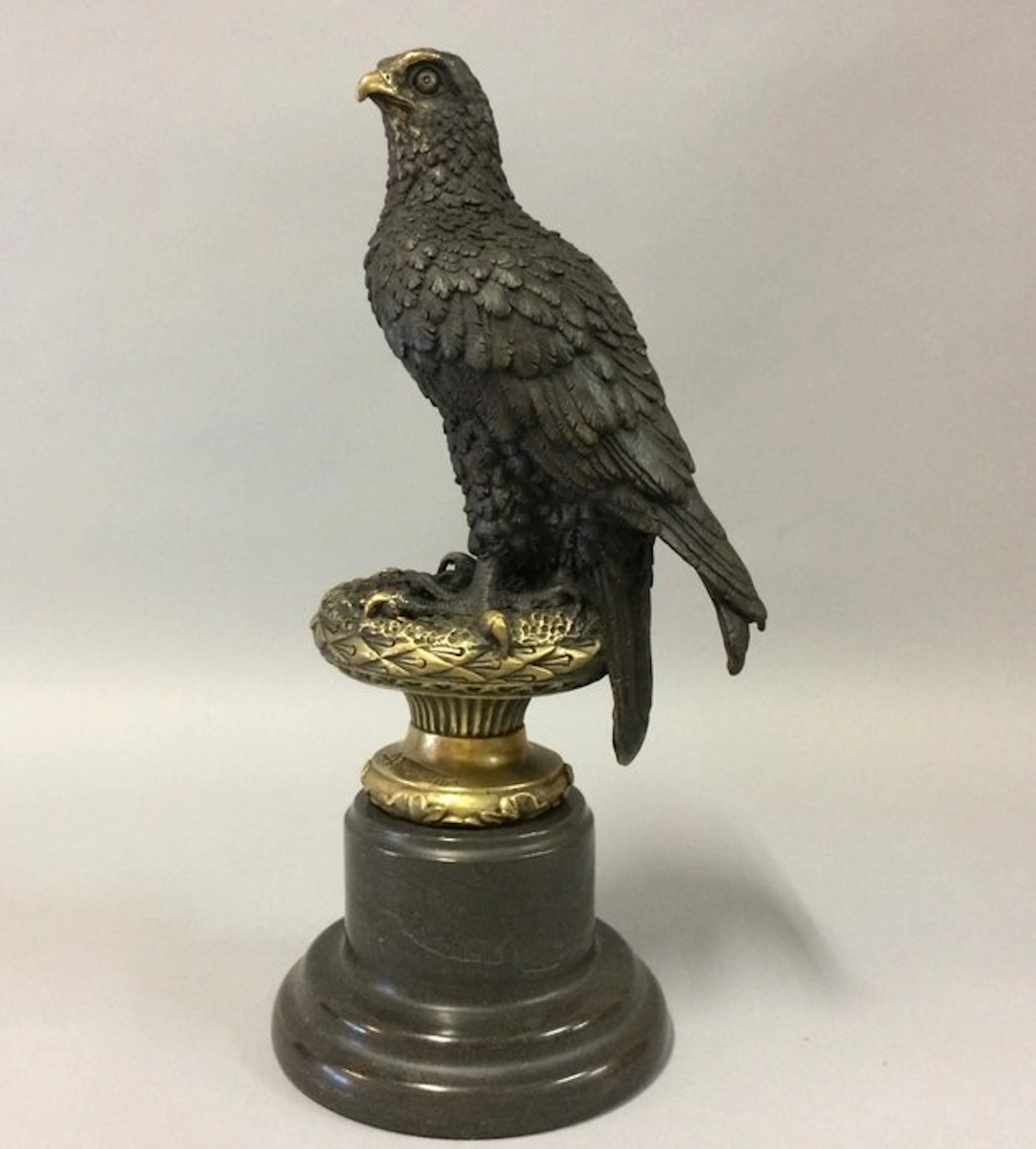 Sculpture, Loerende Adelaar - 32 cm - Bronze