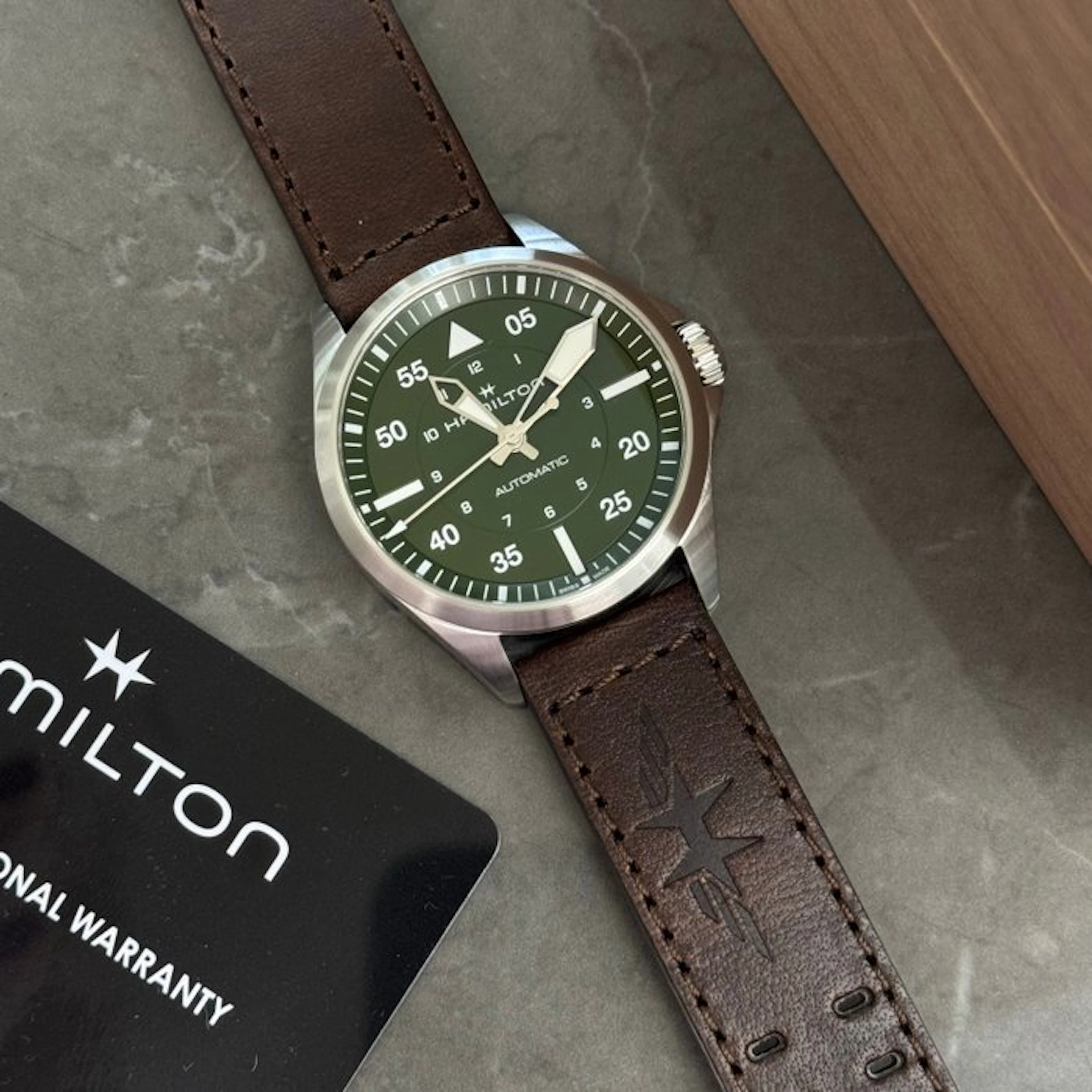Hamilton - KHAKI AVIATION PILOT AUTO - H76305560 - Men - 2025+