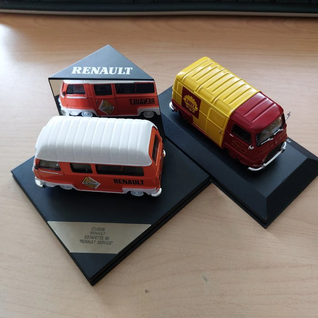 IXO 1:43 - Model van (2) - Renault Estafette "Shell"/Renault Service