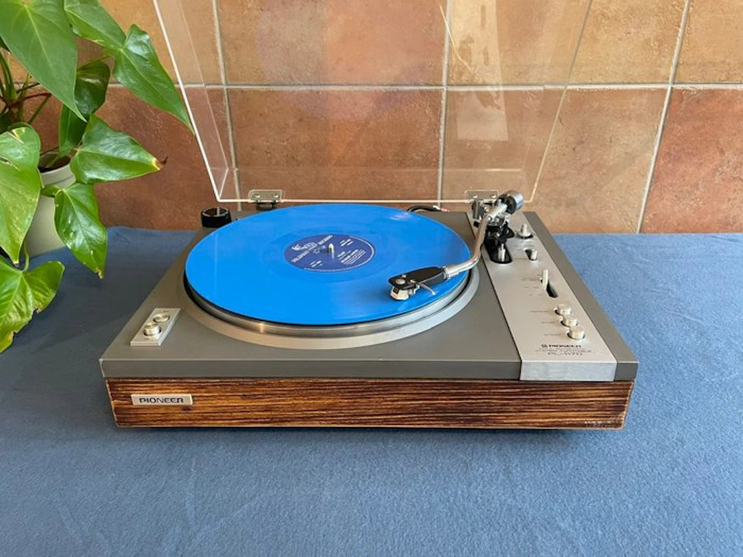 Pioneer - PL-117D Fully Automatic -Refurbished- Turntable