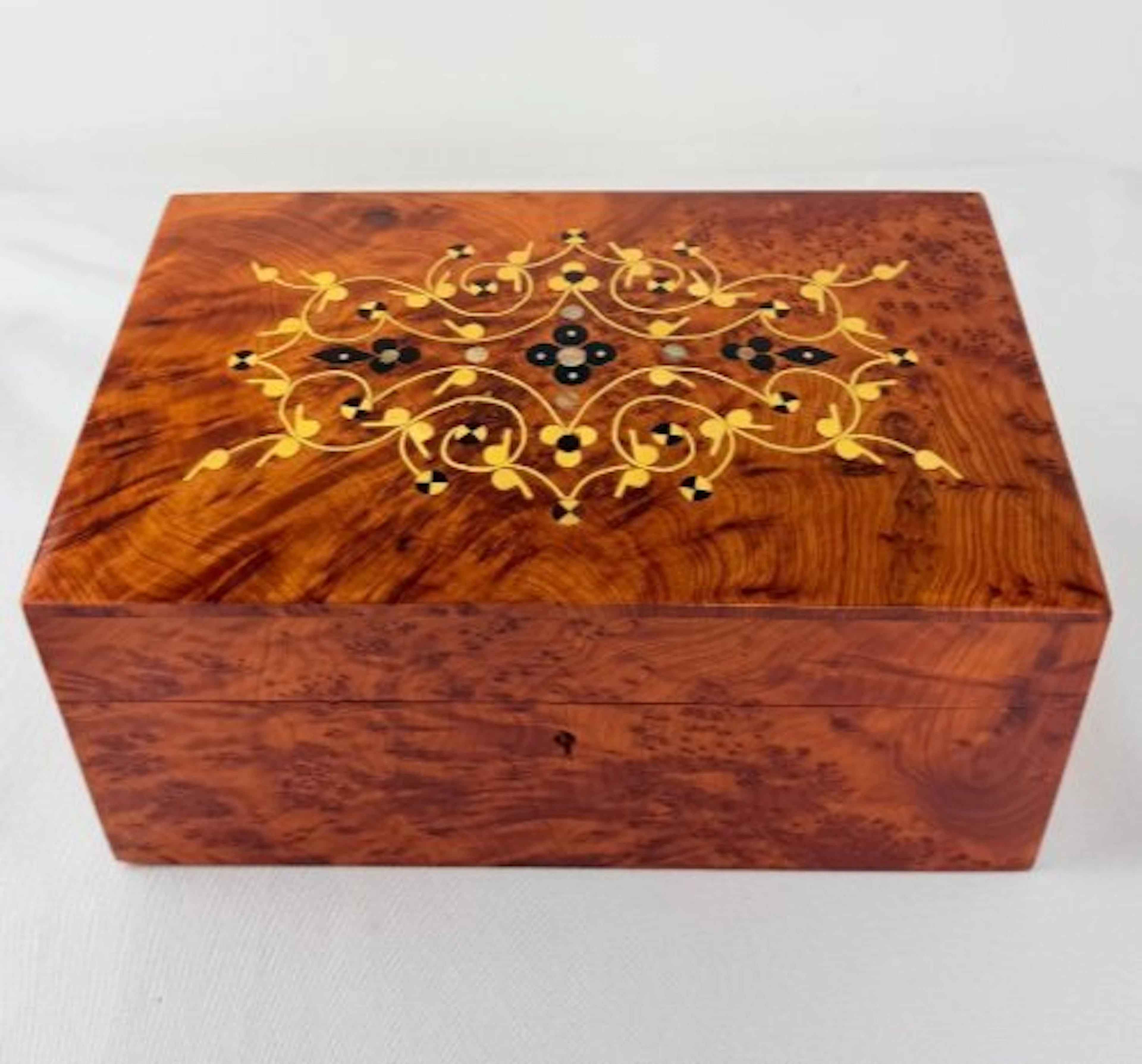 Jewellery box - Thuja root and mother-of-pearl - Box in thuya burl