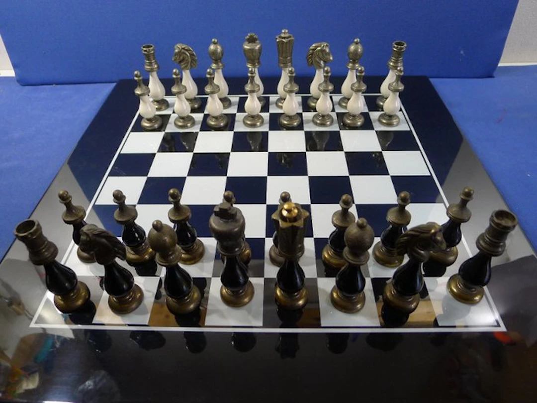 Jeu d'échecs ITALFAMA en metal et bois laqué - Echiquier...