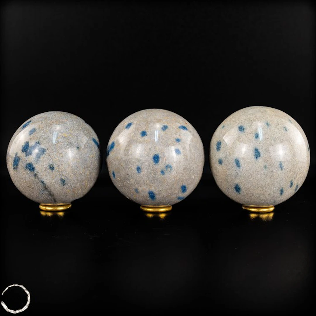 Natural K2 sphere set from Madagascar – hand-polished...