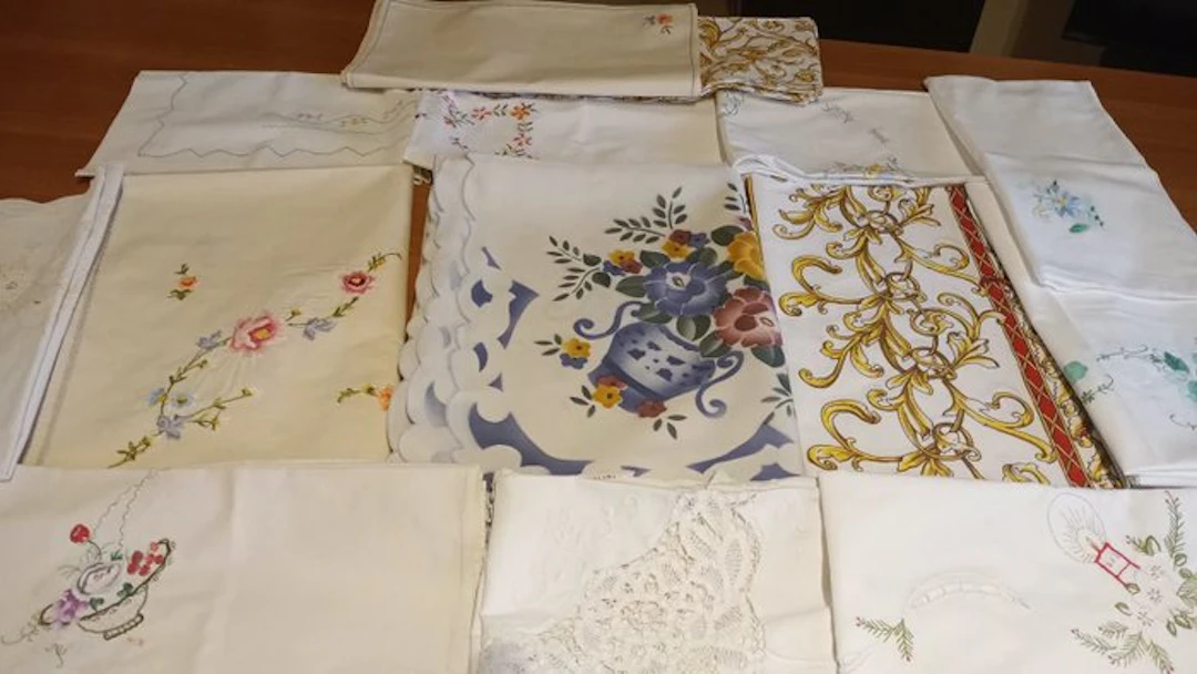 Tablecloth - 260 cm - 176 cm